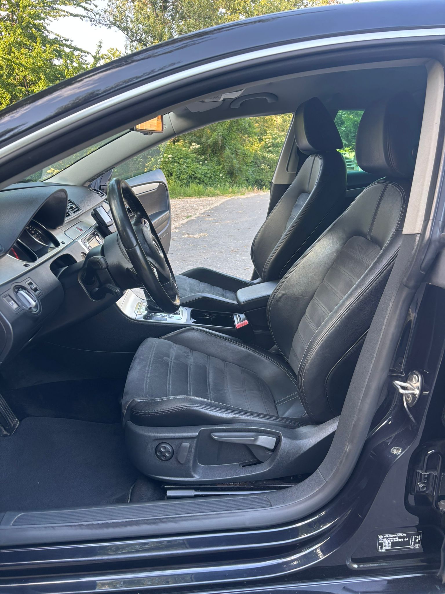 VW Passat CC 2.0 BlueTDI DSG-image-13