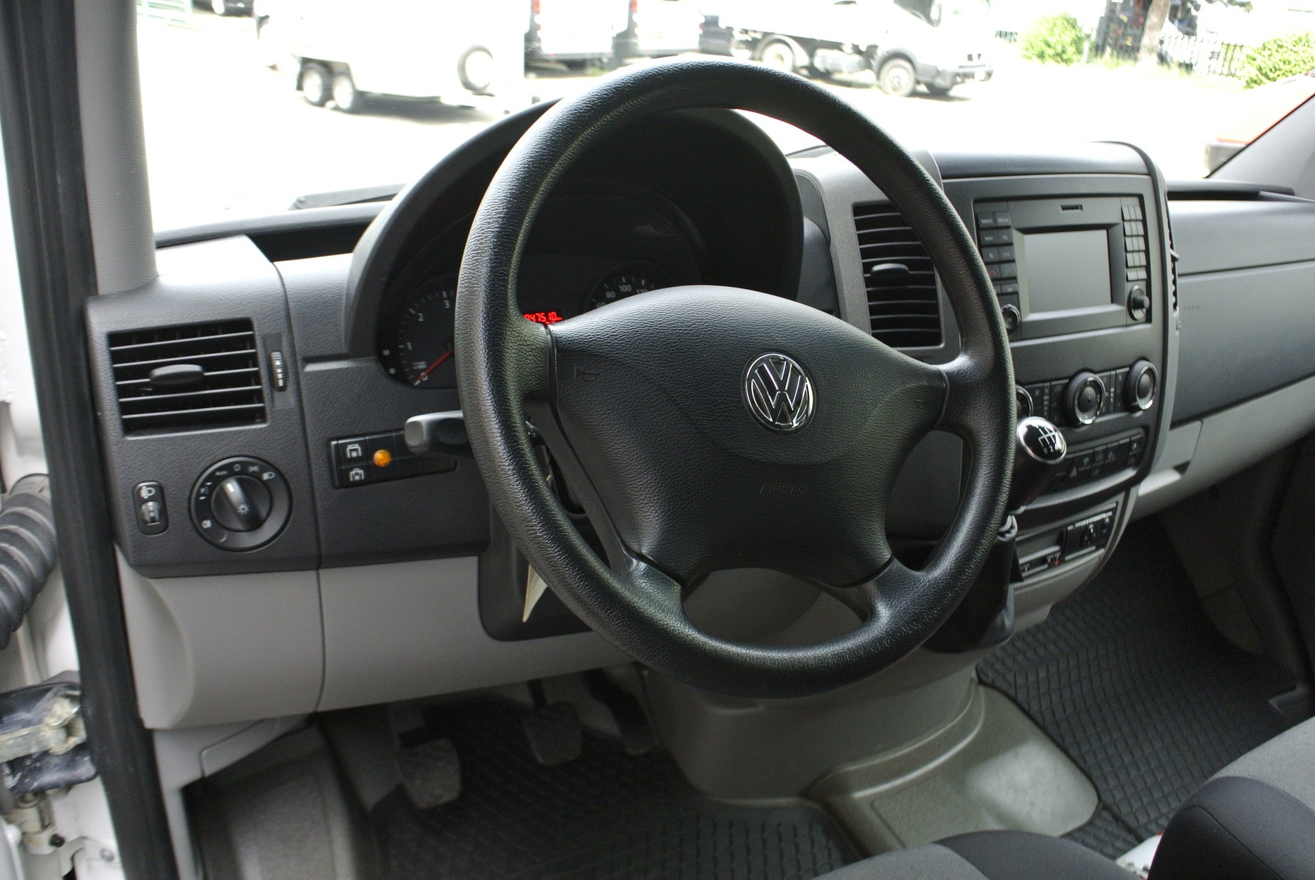 VW Crafter BMT W+B, (Bus 24 Posti)-image-12
