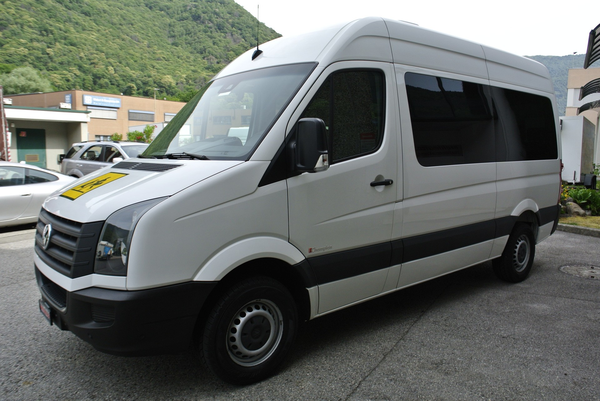 VW Crafter BMT W+B, (Bus 24 Posti)-image-2