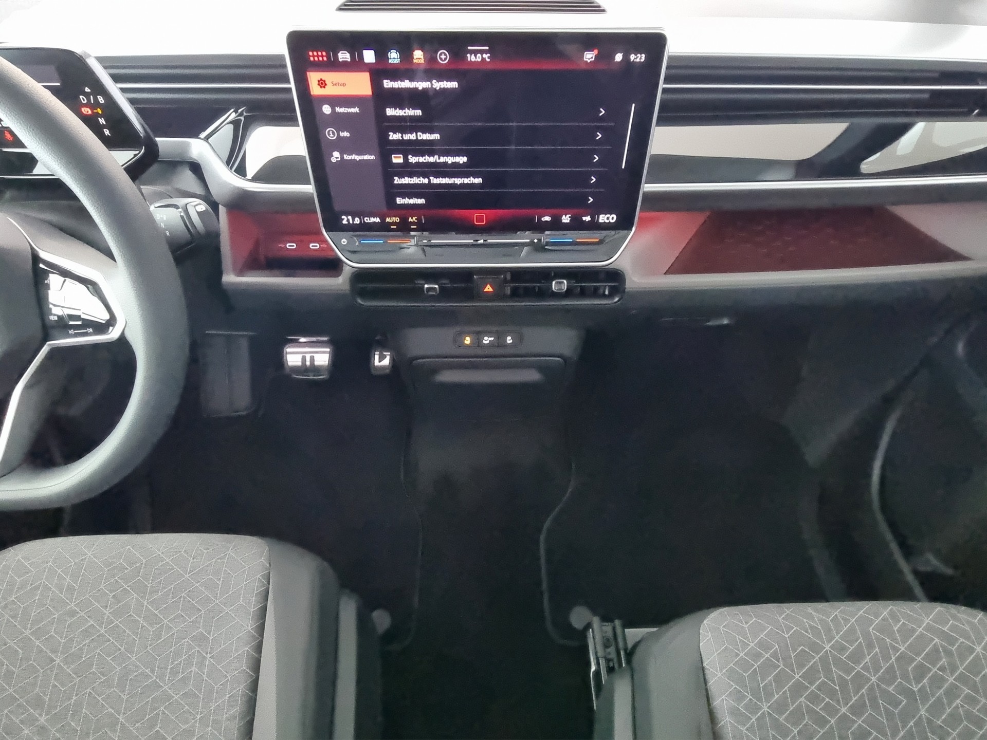 VW ID.Buzz LWB Pro (lang) 7-Sitzer-image-9