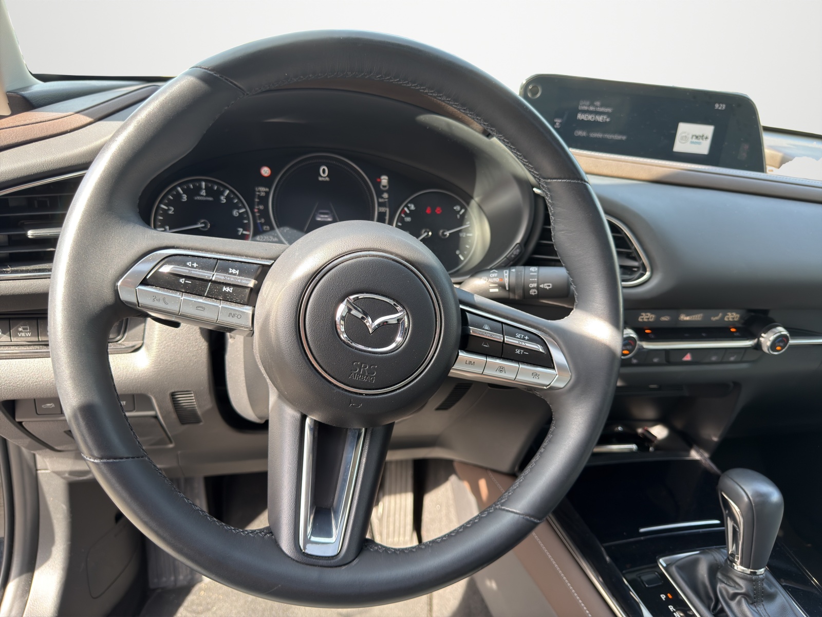 MAZDA CX-30 SKYACTIV-X M Hybrid 180 Revolution AWD Automat-image-10