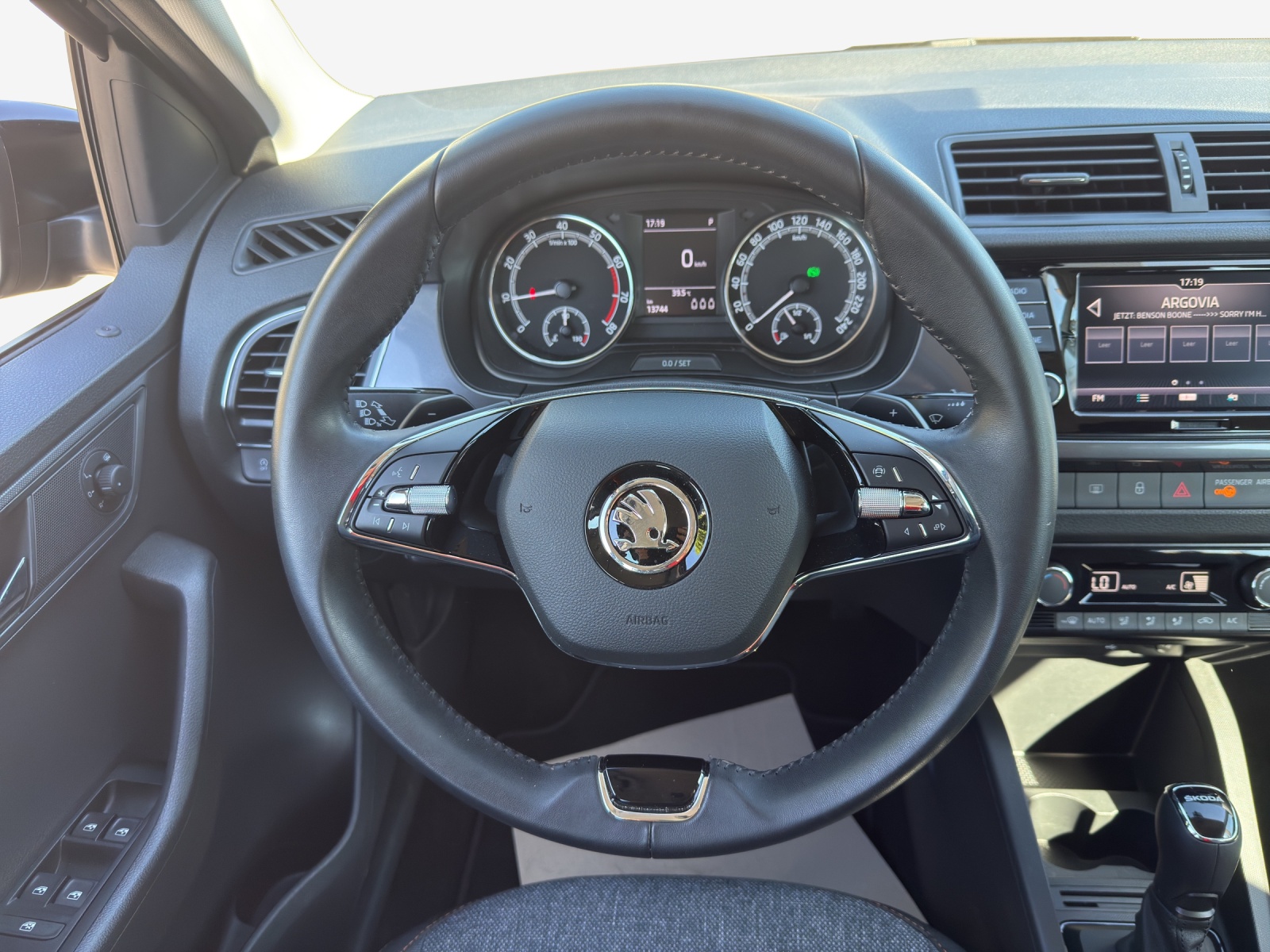 SKODA Fabia 1.0 TSI Clever DSG-image-9