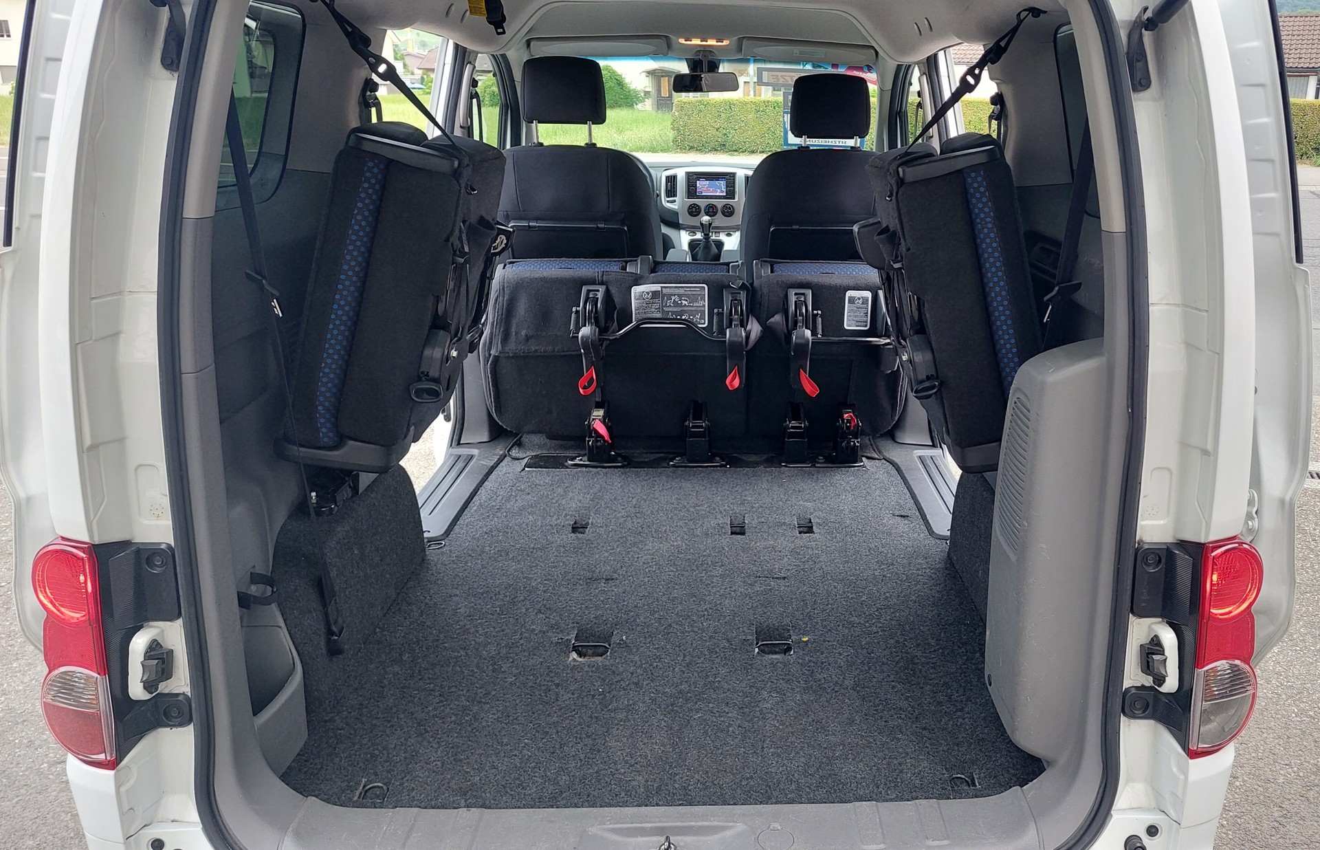 NISSAN NV200 1.5dCi Evalia Tekna-image-15