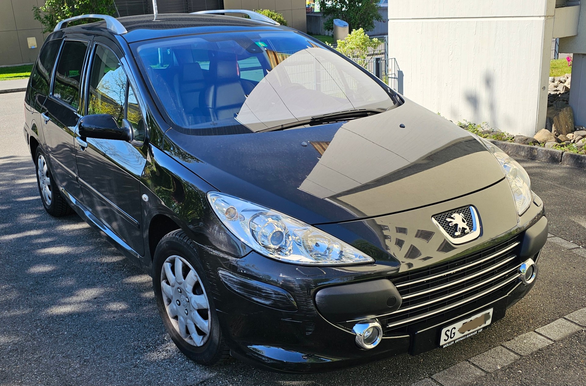 PEUGEOT Break 2.0i-image-4