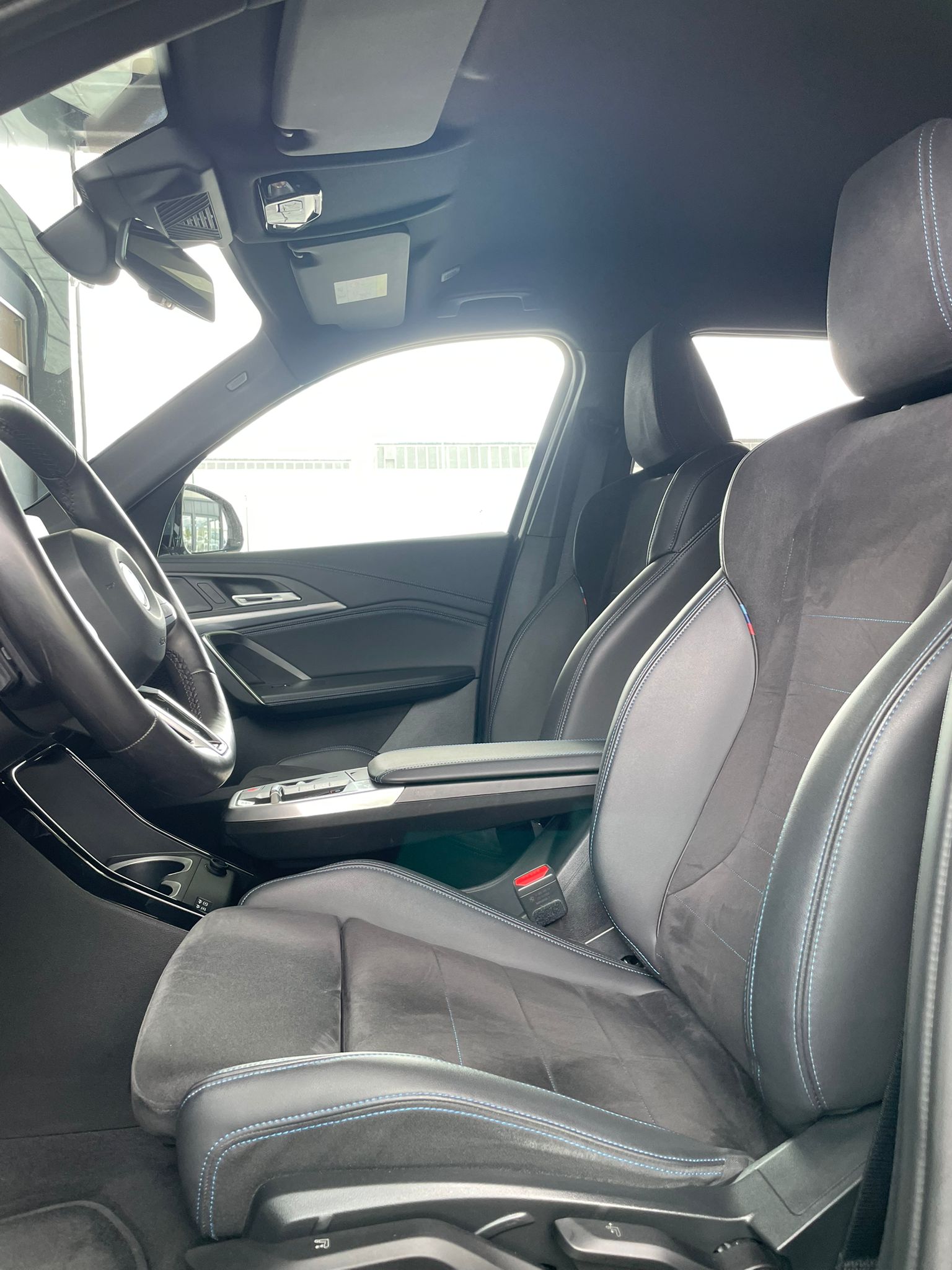 BMW X1 25e xDrive paddles-image-5