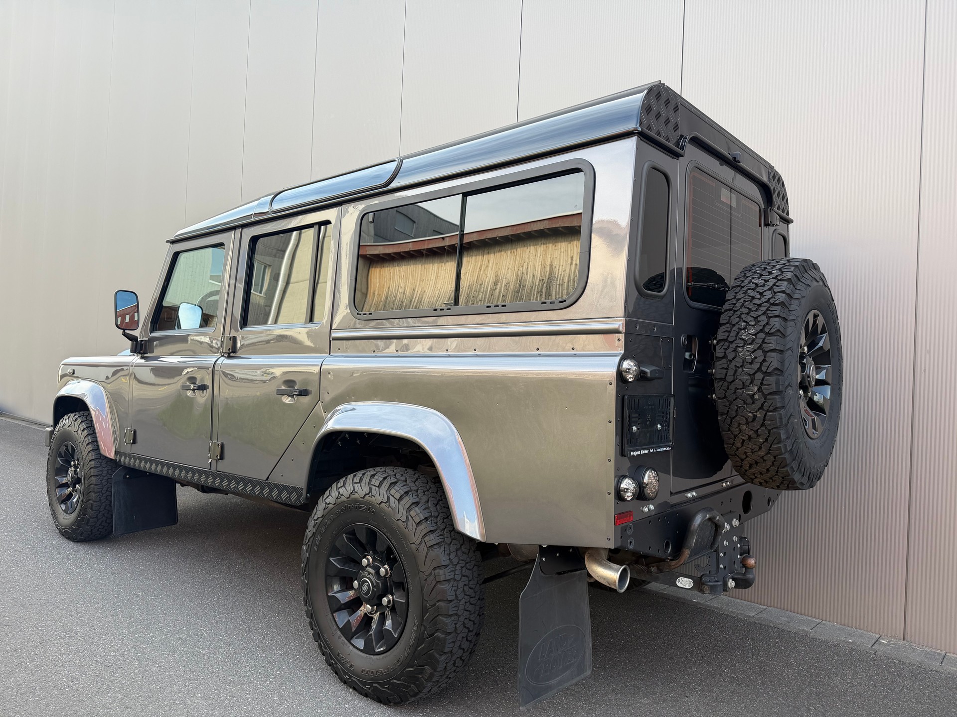 LAND ROVER Defender 110 2.2 TD4 67YRS *verzinkt*-image-2
