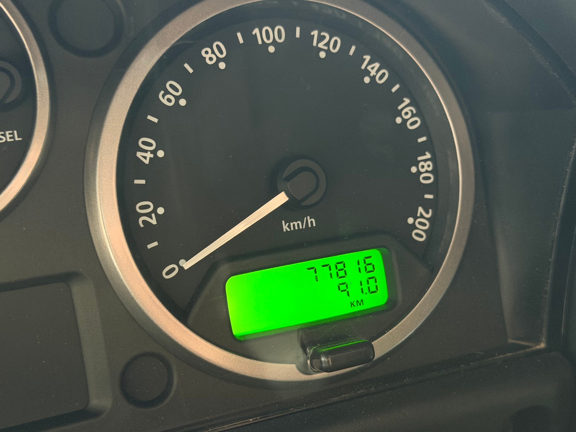 LAND ROVER Defender 110 2.2 TD4 67YRS *verzinkt*-image-26