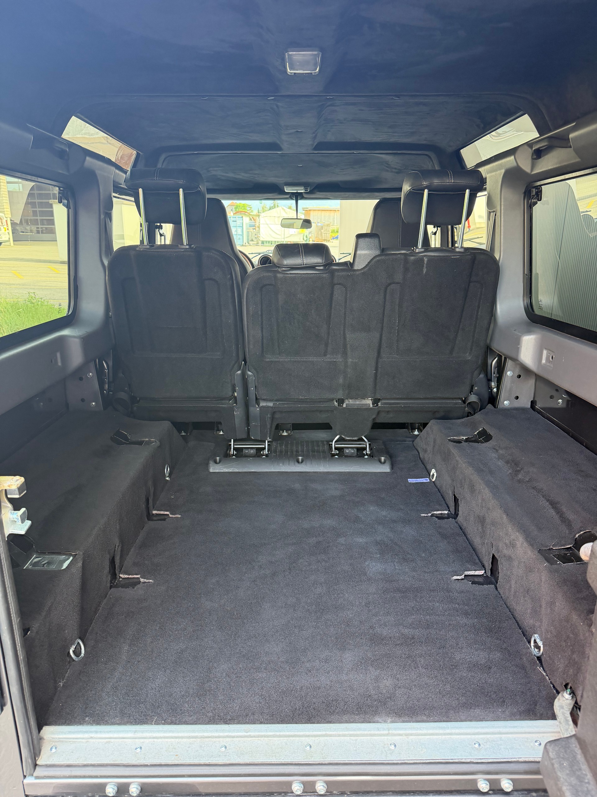LAND ROVER Defender 110 2.2 TD4 67YRS *verzinkt*-image-10