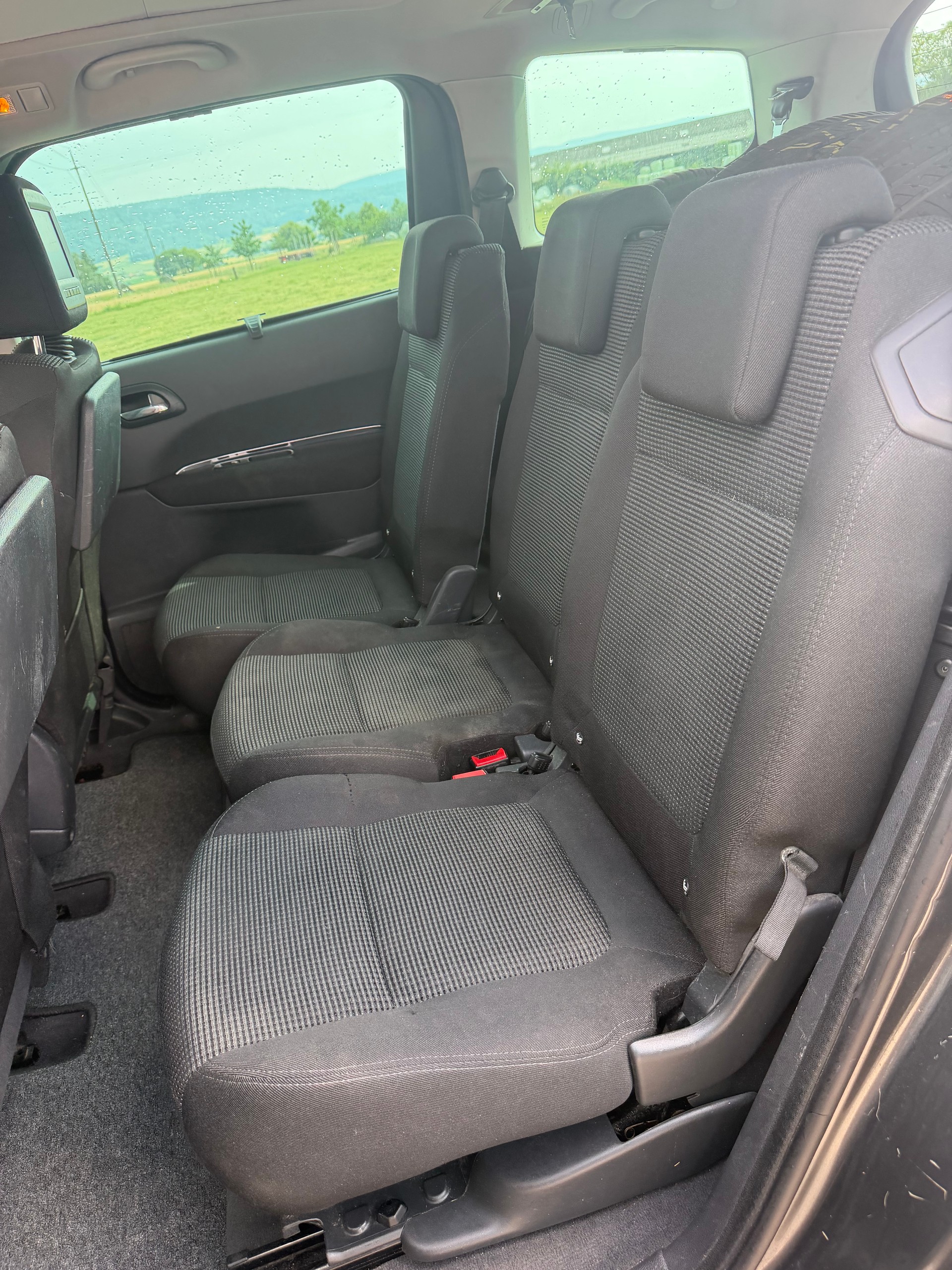 PEUGEOT 5008 1.6 16V T Sport Pack-image-7
