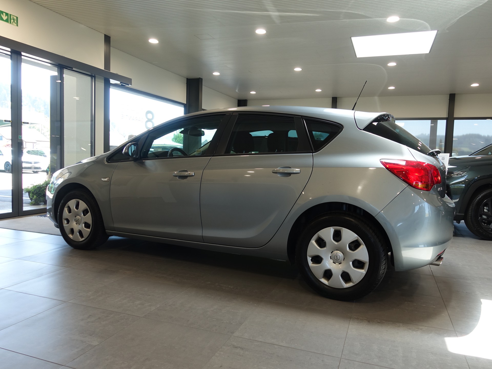 OPEL Astra 1.4i Turbo Enjoy-image-9