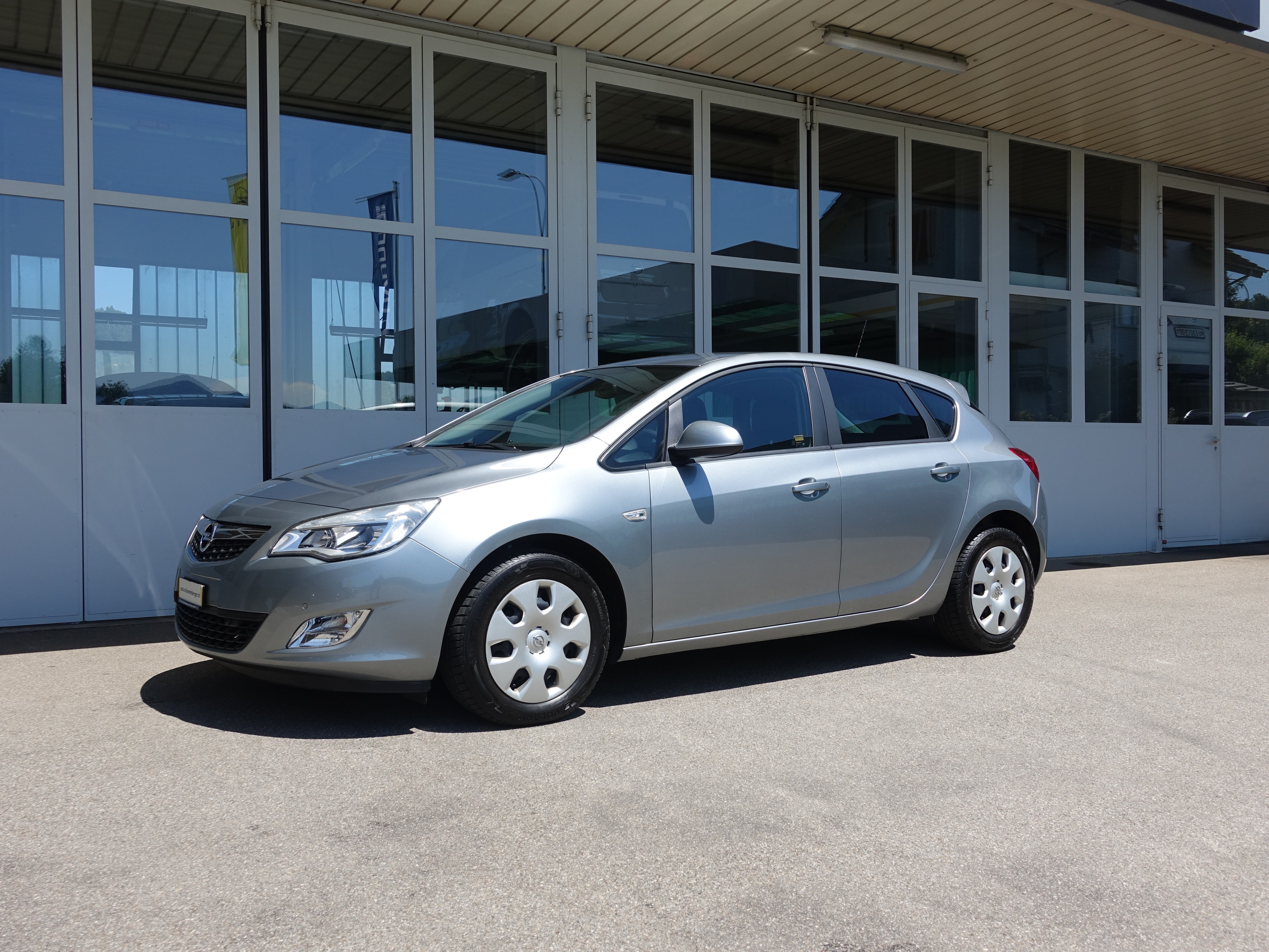 Car photo