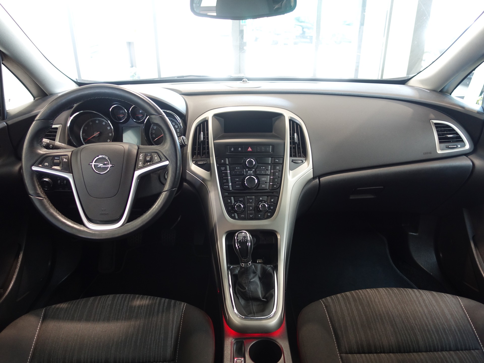 OPEL Astra 1.4i Turbo Enjoy-image-18