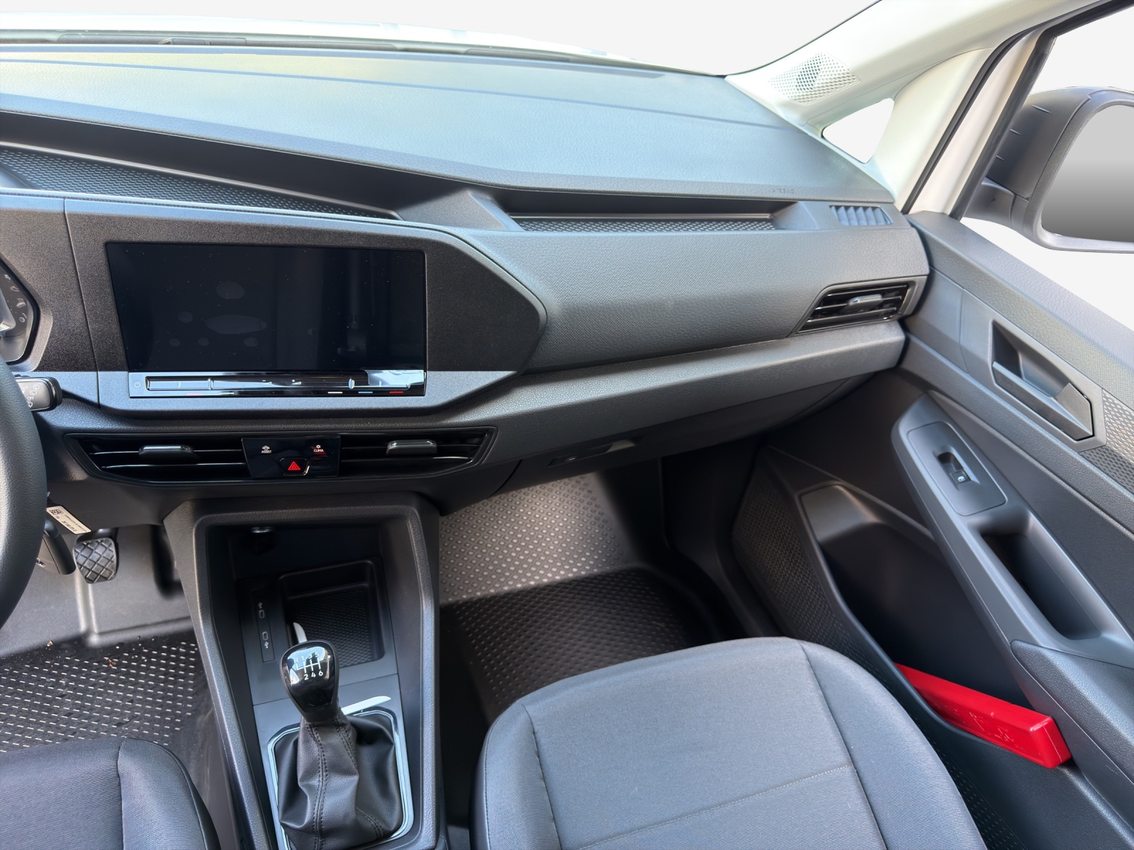 VW Caddy Cargo 2.0TDI 4Motion-image-10