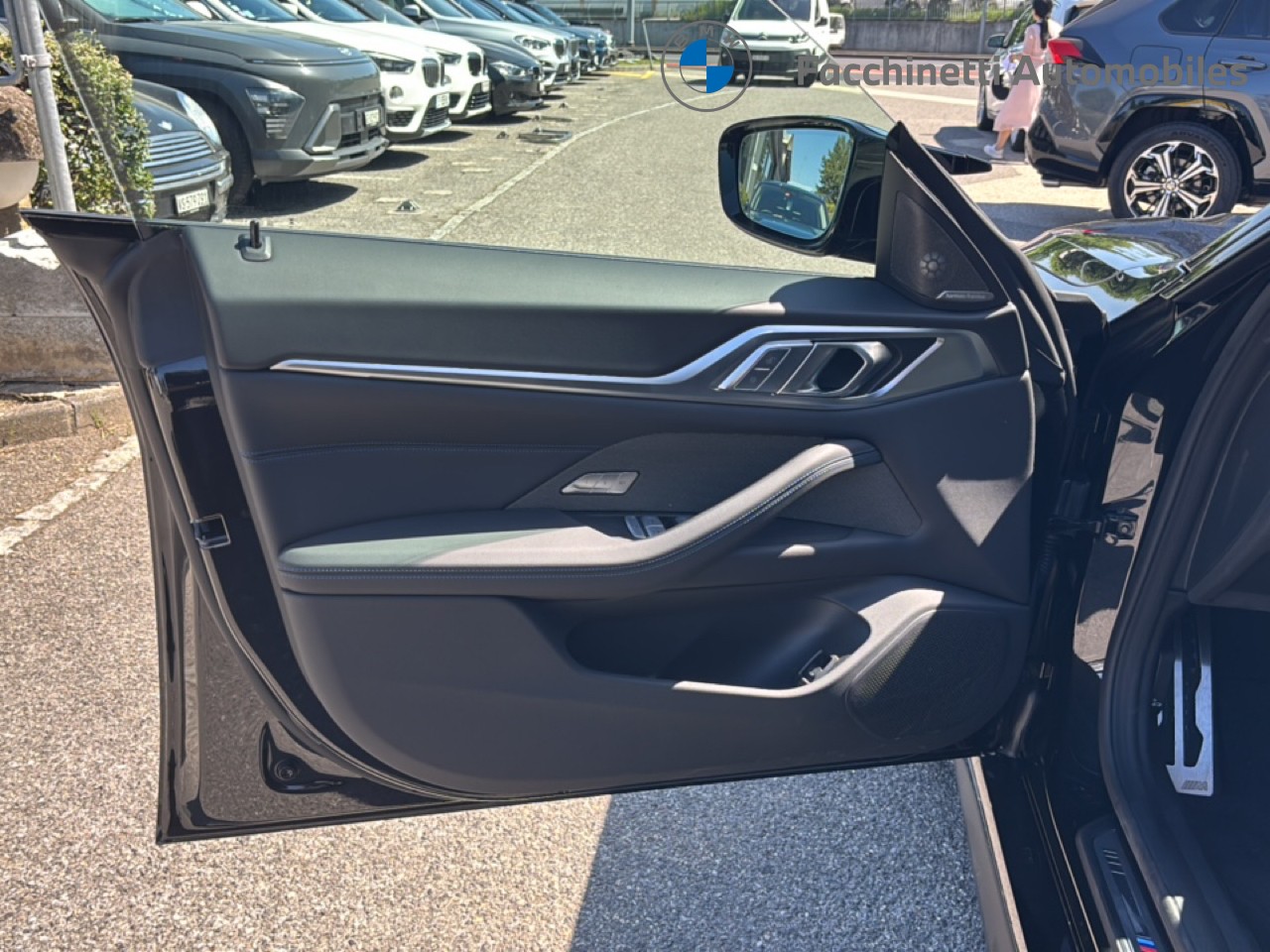 BMW i4 M50-image-10