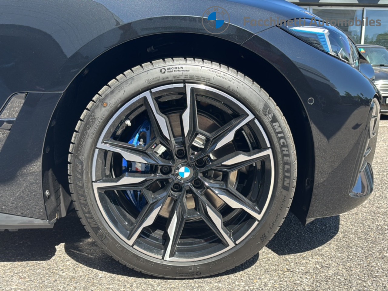 BMW i4 M50-image-8