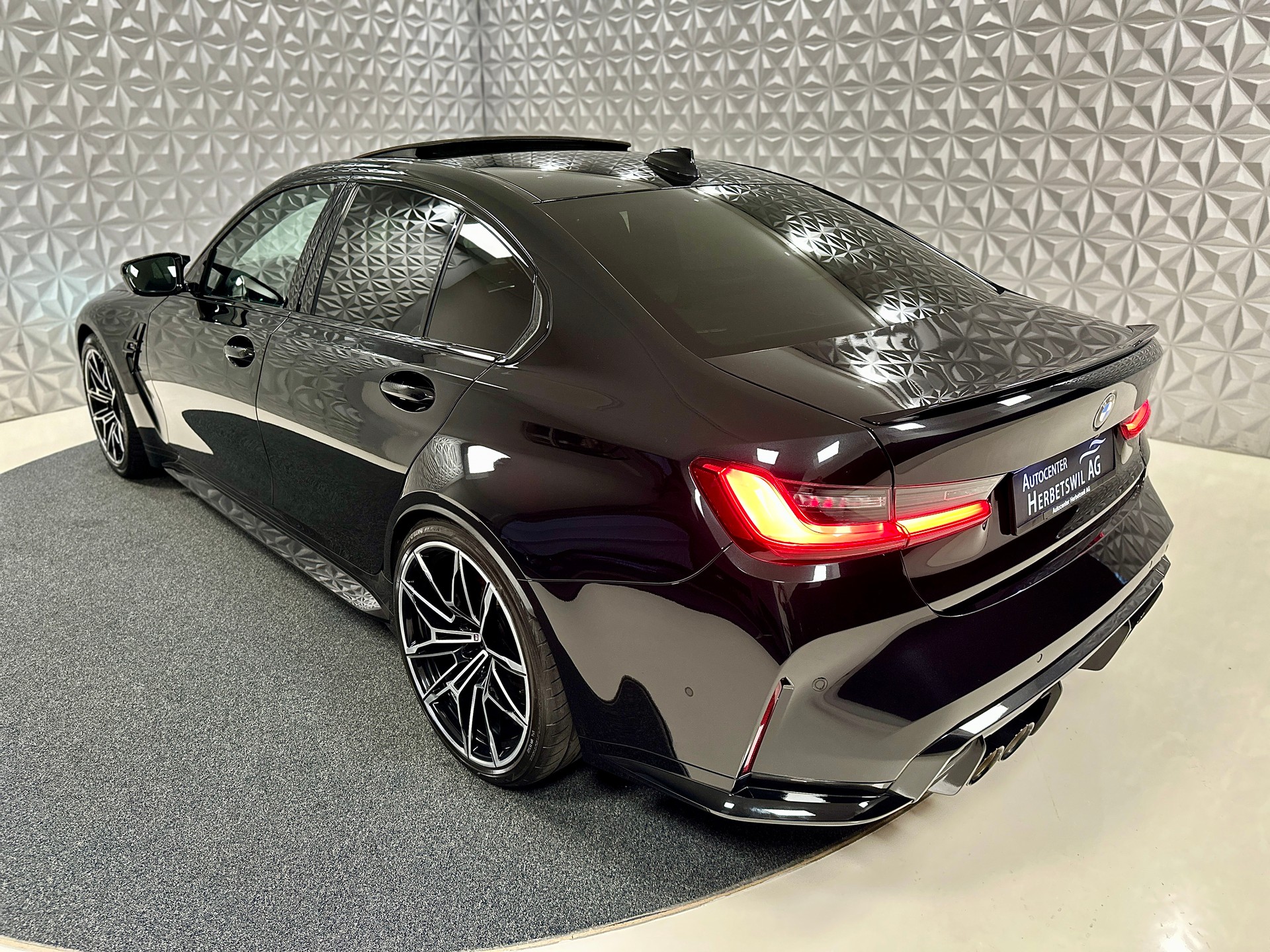 BMW M3 Competition-image-9