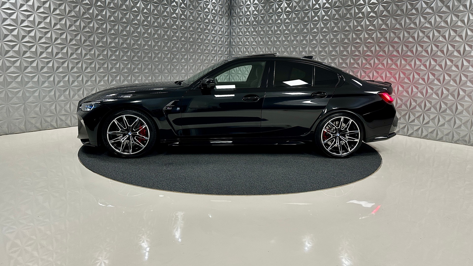 BMW M3 Competition-image-7