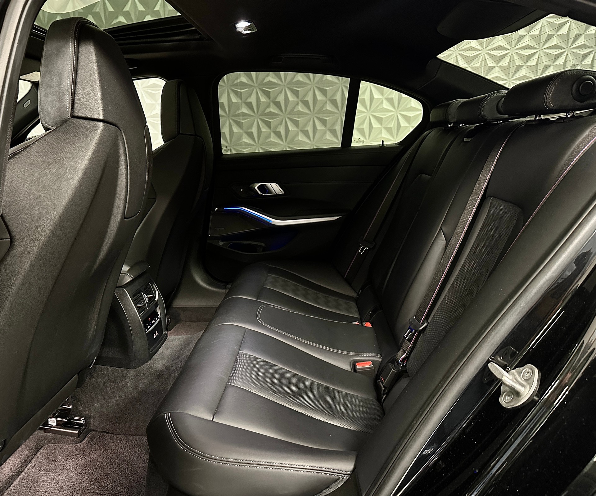 BMW M3 Competition-image-15