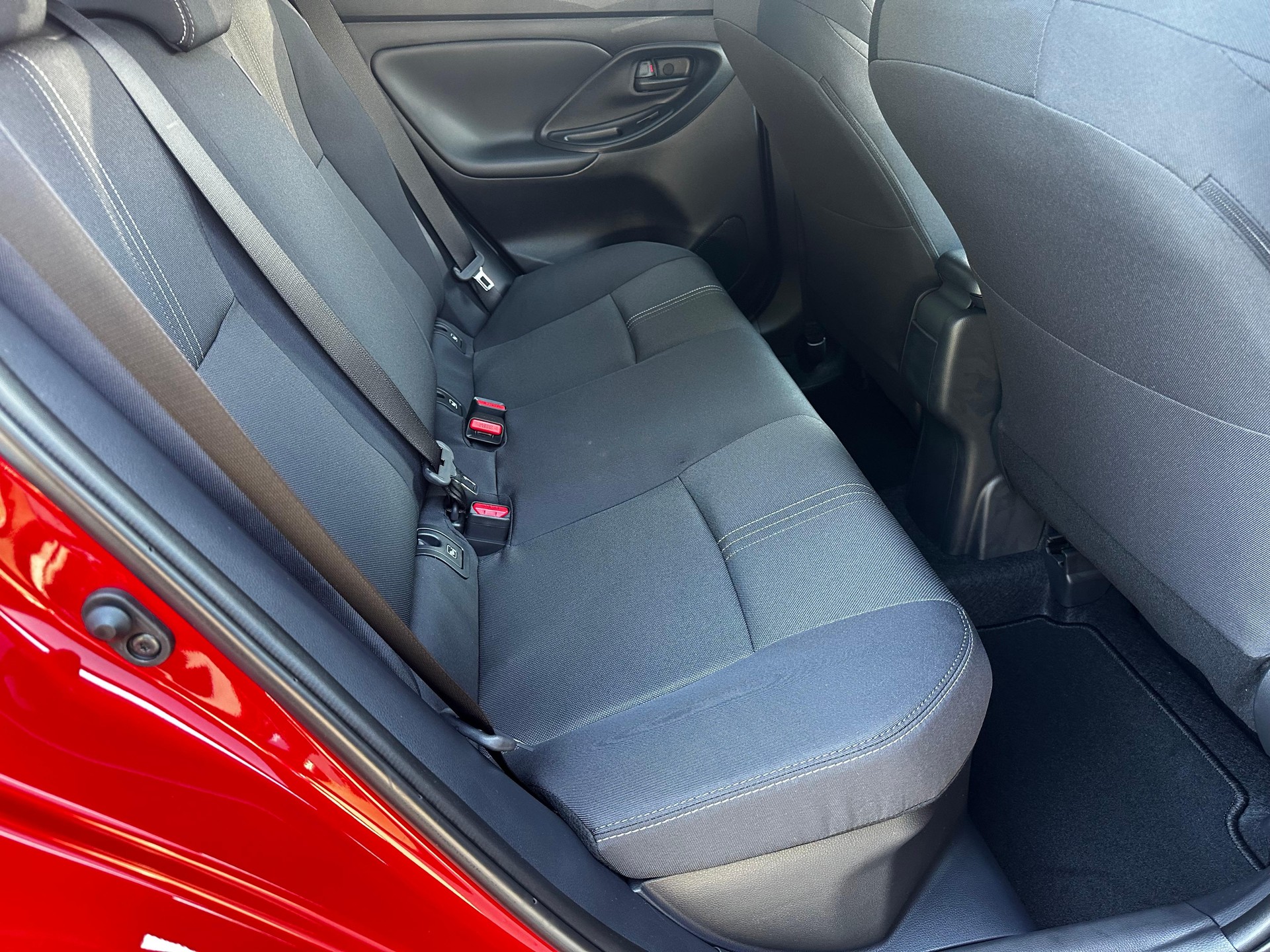 TOYOTA Yaris 1.5 VVT-i HSD Trend-image-11