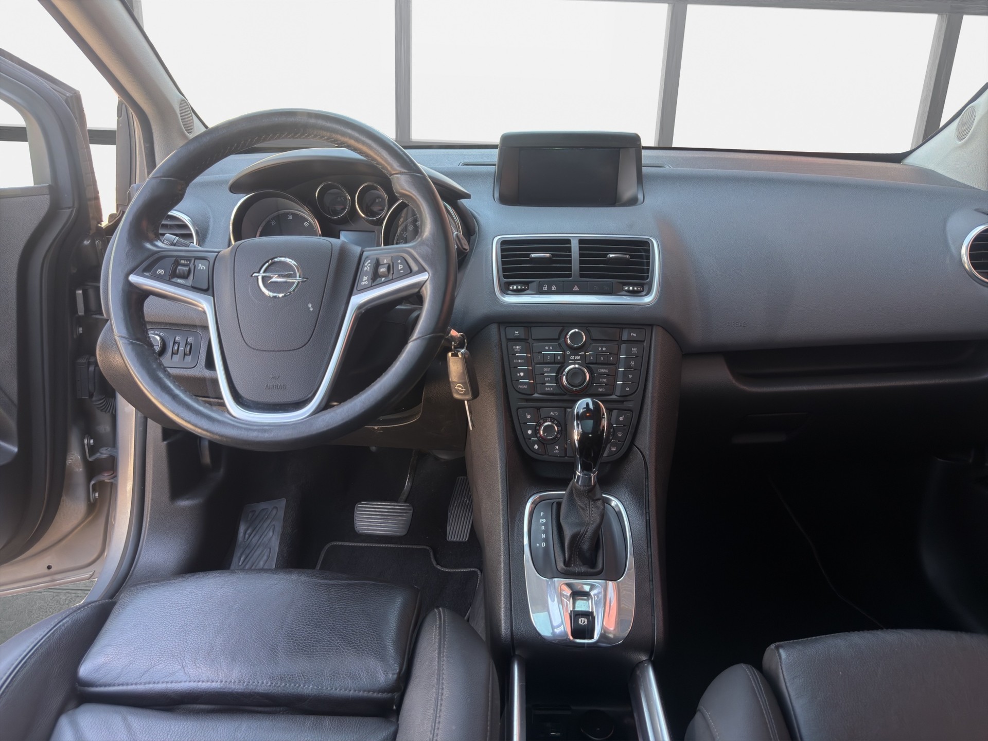 OPEL Meriva 1.7 CDTi Cosmo Automatic-image-10