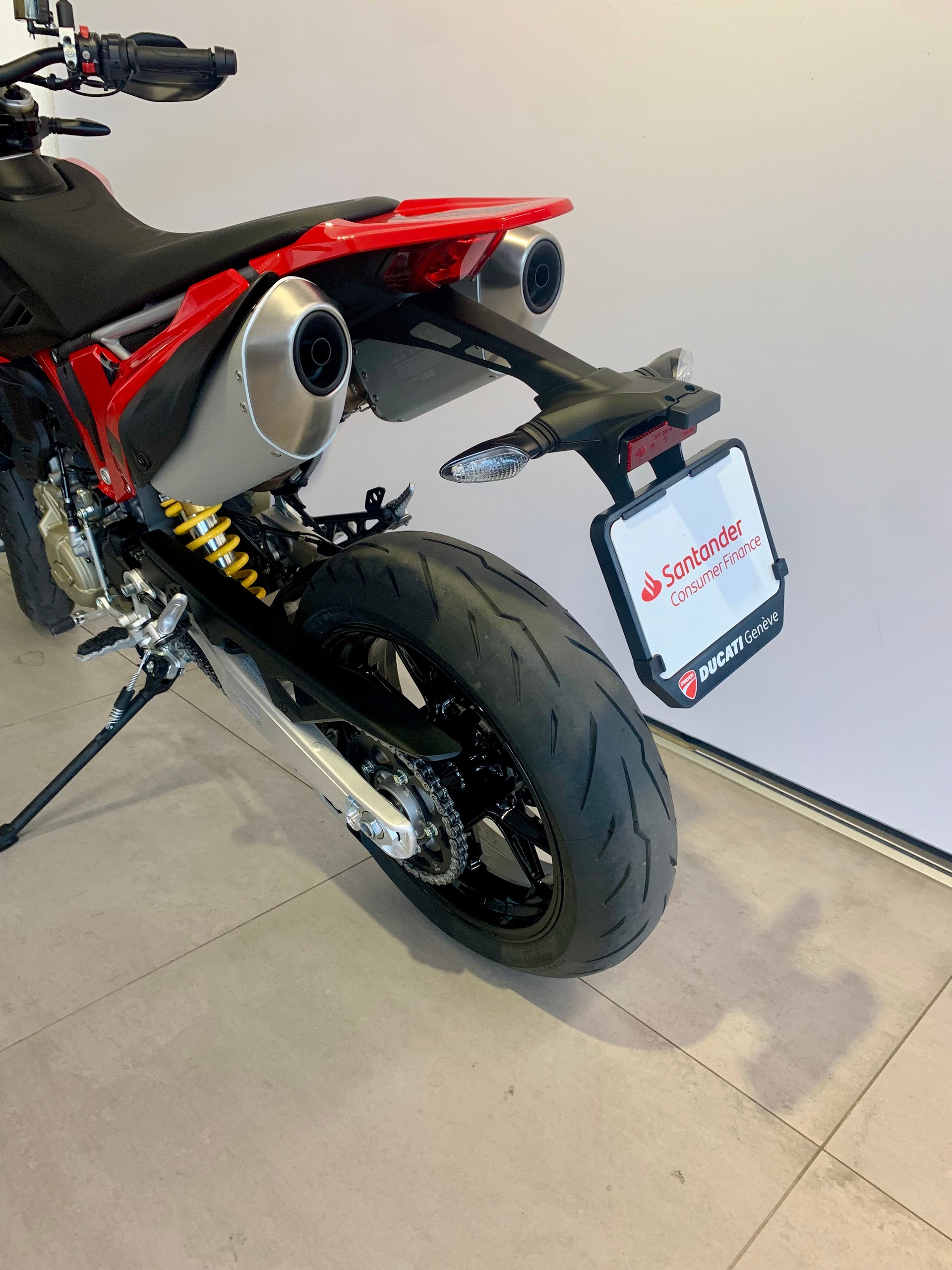 DUCATI Hypermotard 698 Mono-image-8