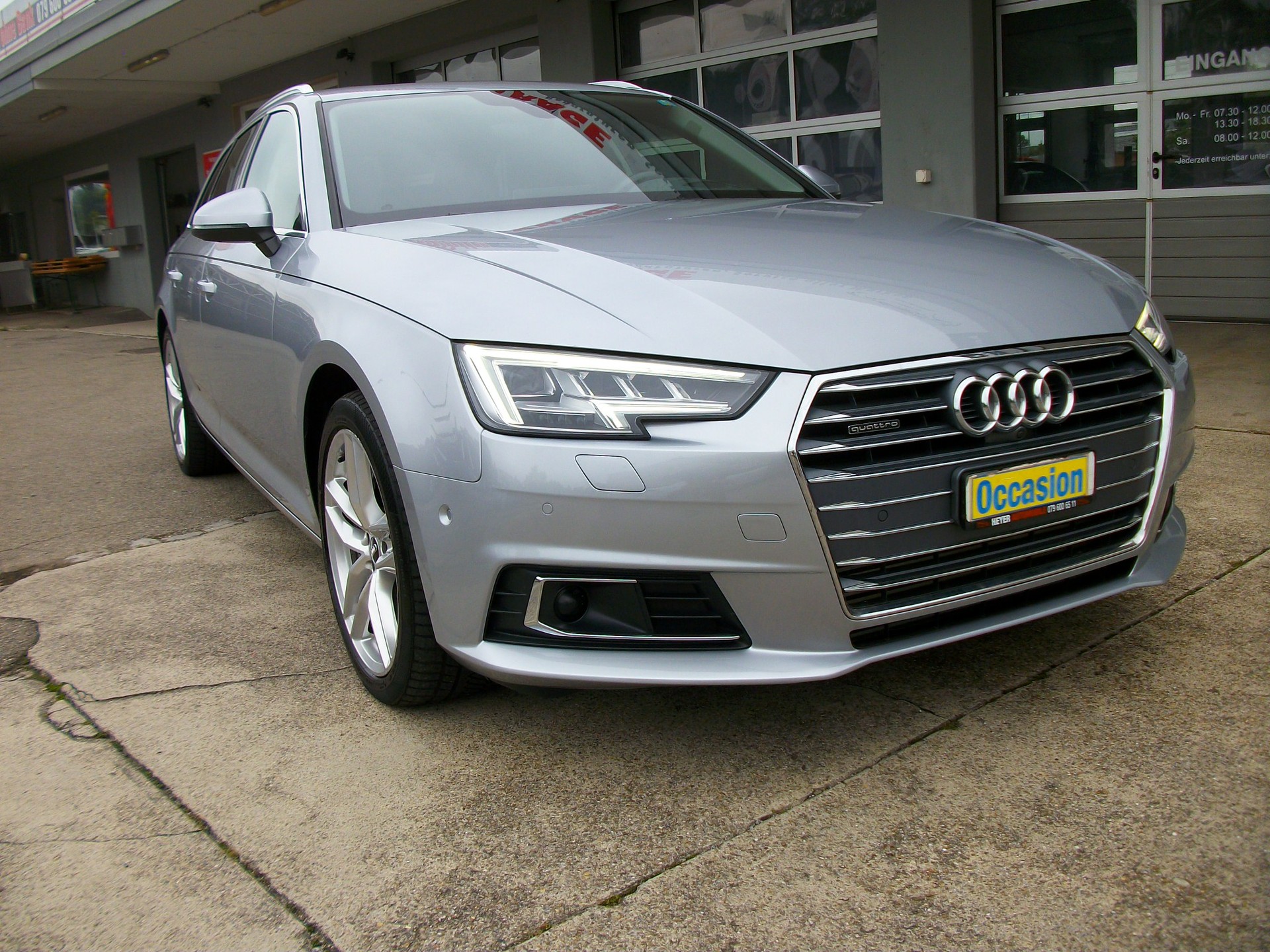 AUDI A4 Avant 3.0 TDI Sport quattro tiptronic-image-3