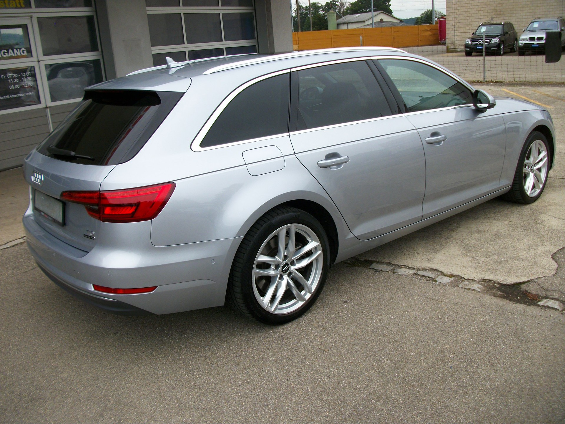 AUDI A4 Avant 3.0 TDI Sport quattro tiptronic-image-7