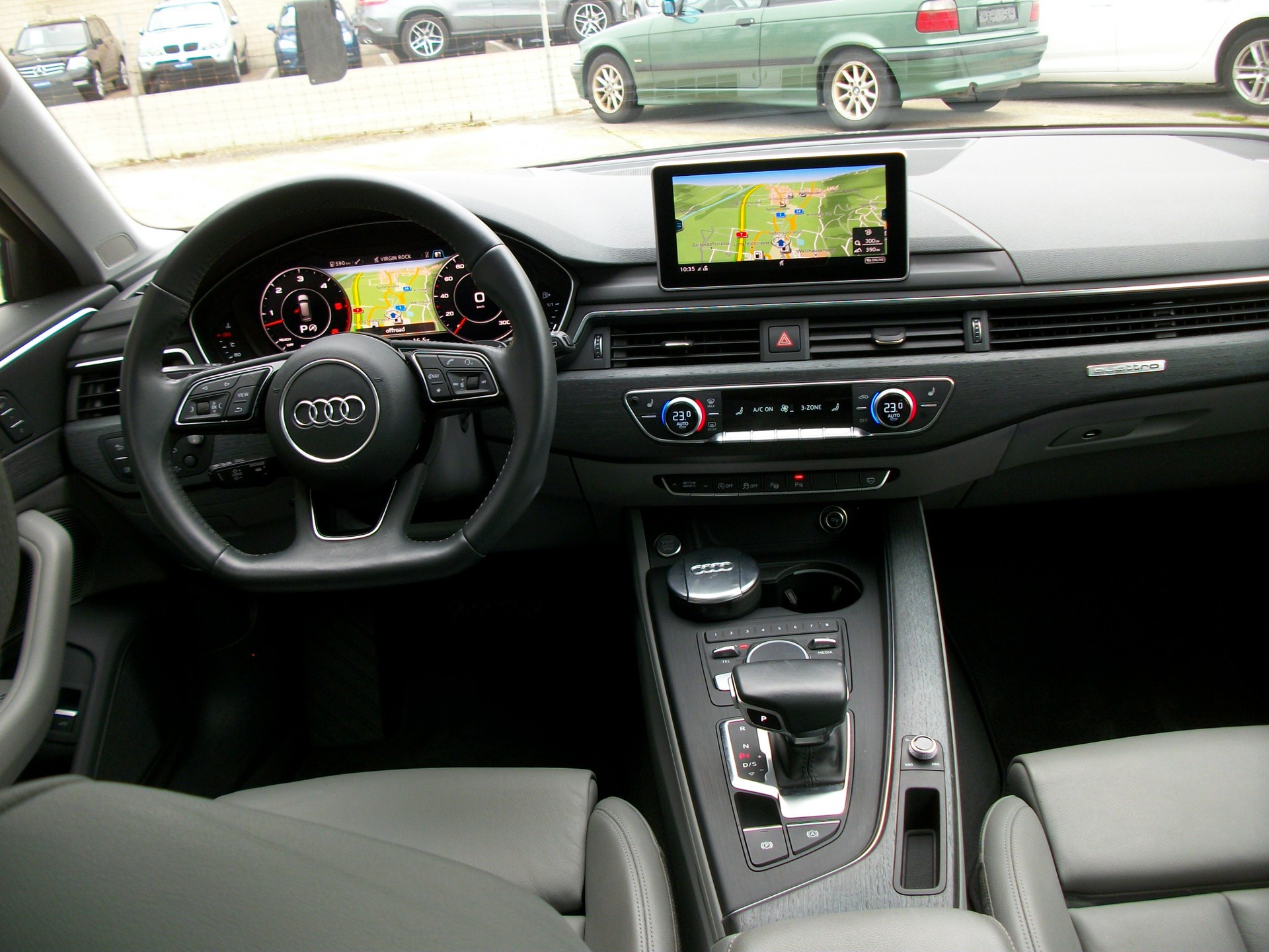 AUDI A4 Avant 3.0 TDI Sport quattro tiptronic-image-8