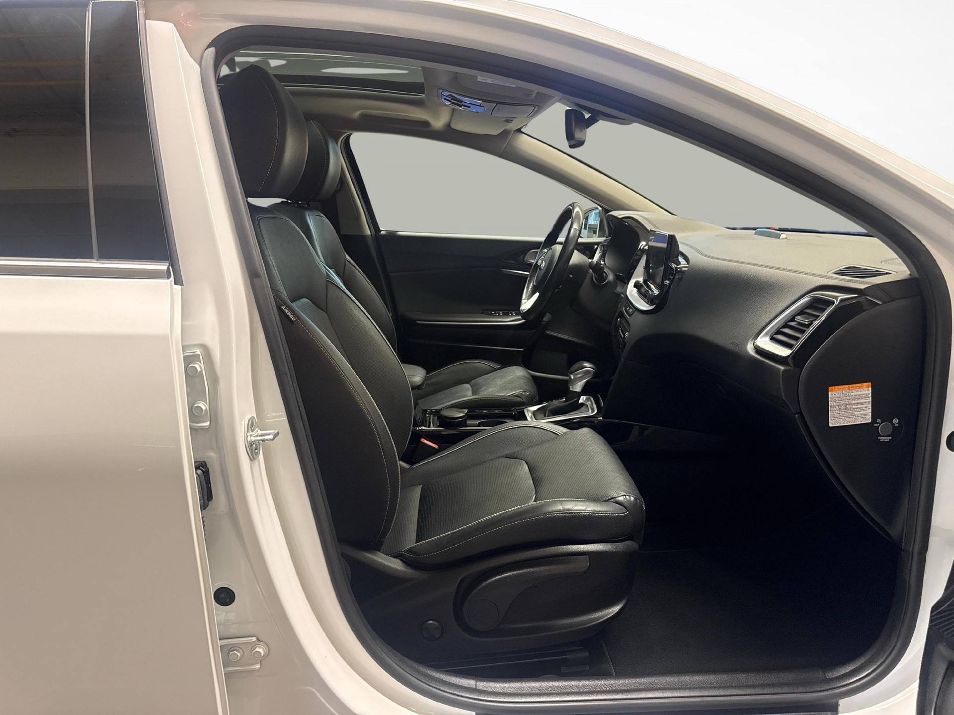 KIA XCeed 1.6 GDi Plug-in Hybrid Style + Ruote invernali incluse-image-9