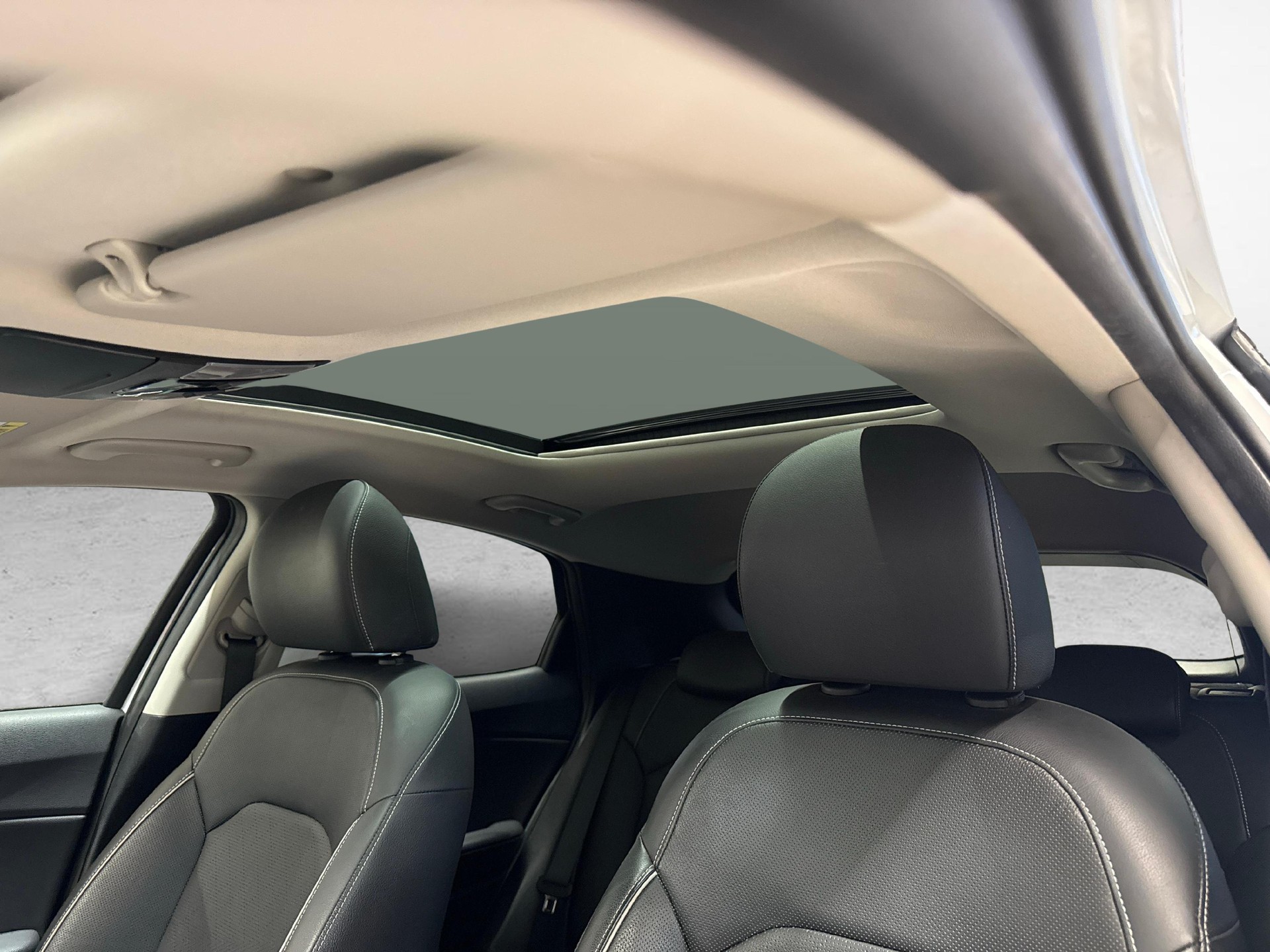 KIA XCeed 1.6 GDi Plug-in Hybrid Style + Ruote invernali incluse-image-10