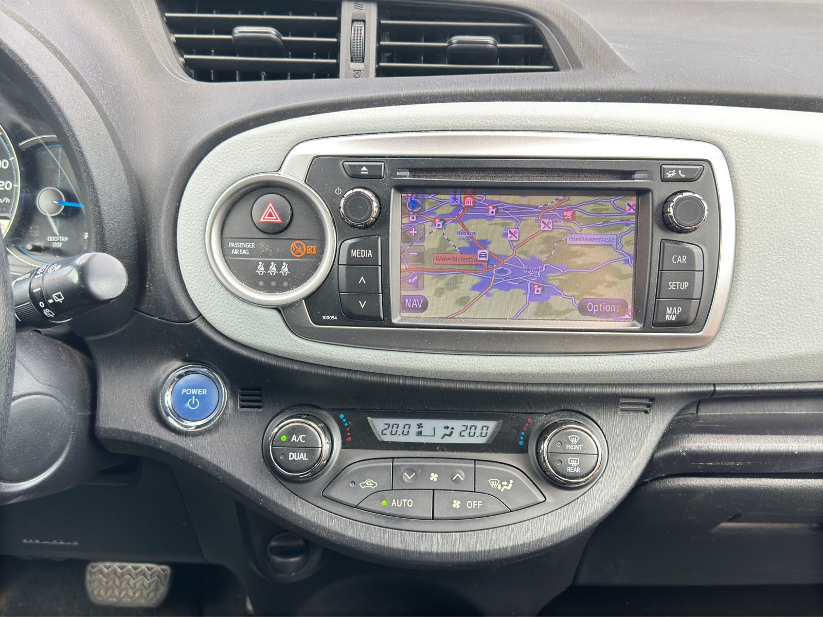 TOYOTA Yaris 1.5 VVT-i Hybrid Sol Premium CVT-image-13