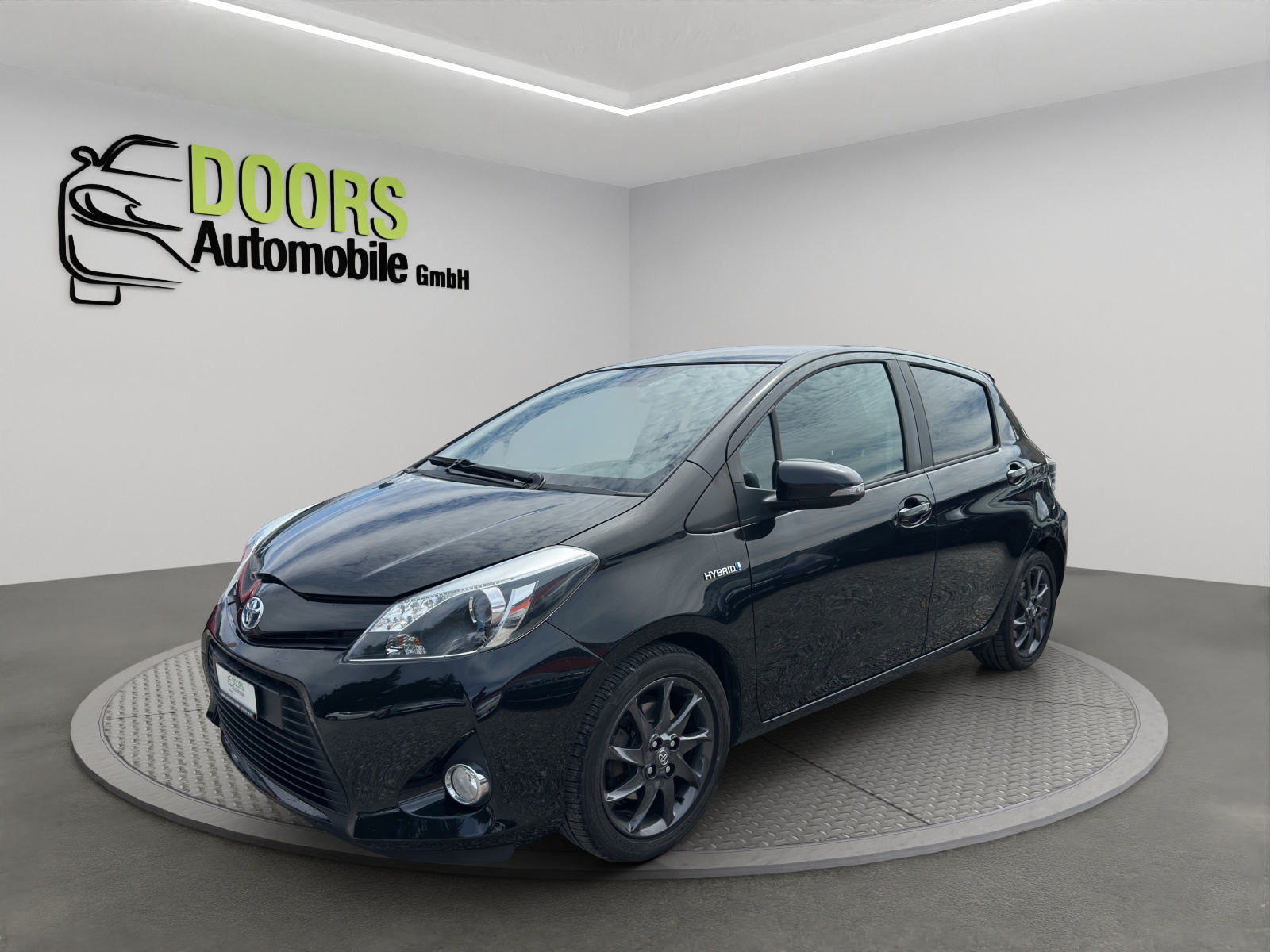 TOYOTA Yaris 1.5 VVT-i Hybrid Sol Premium CVT-image-1