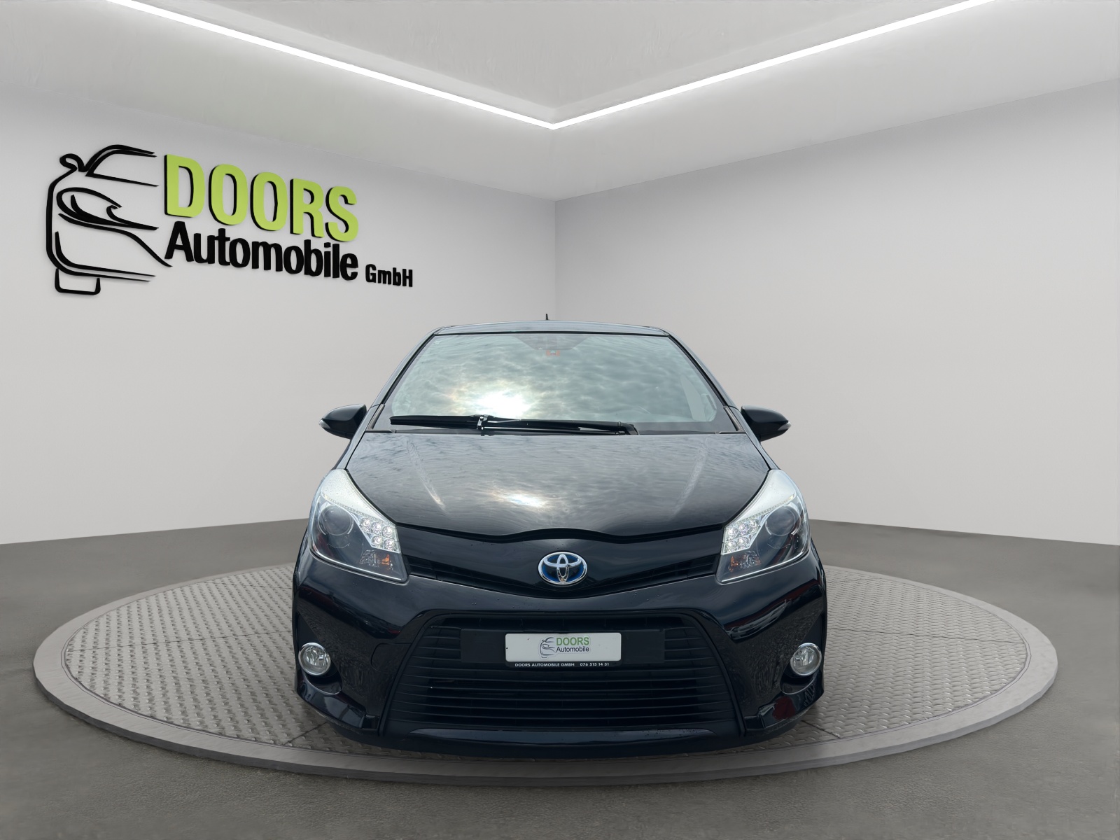 TOYOTA Yaris 1.5 VVT-i Hybrid Sol Premium CVT-image-2