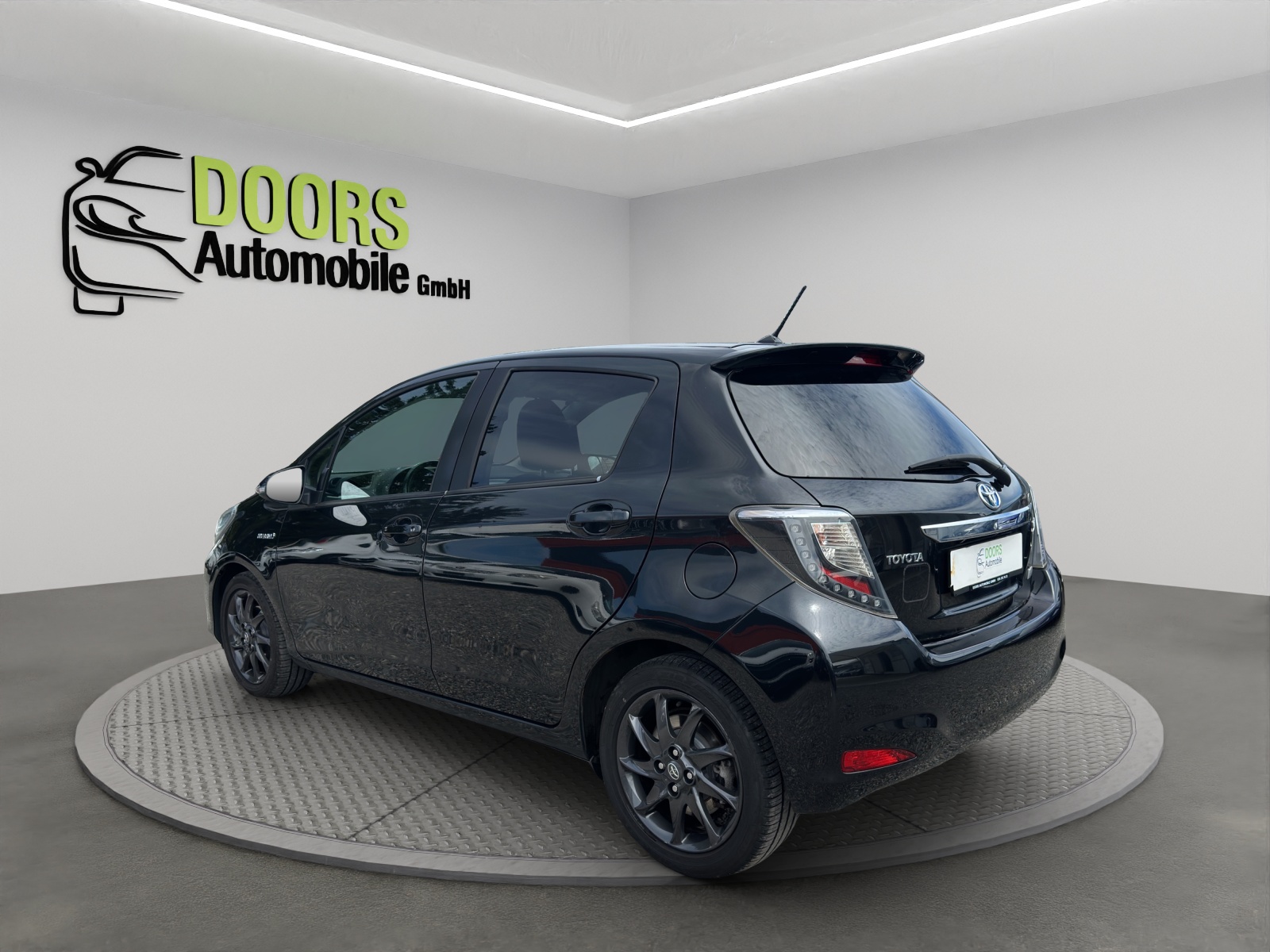 TOYOTA Yaris 1.5 VVT-i Hybrid Sol Premium CVT-image-3