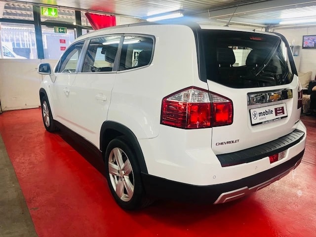 CHEVROLET Orlando 2.0 VCDi LTZ Automatic-image-5