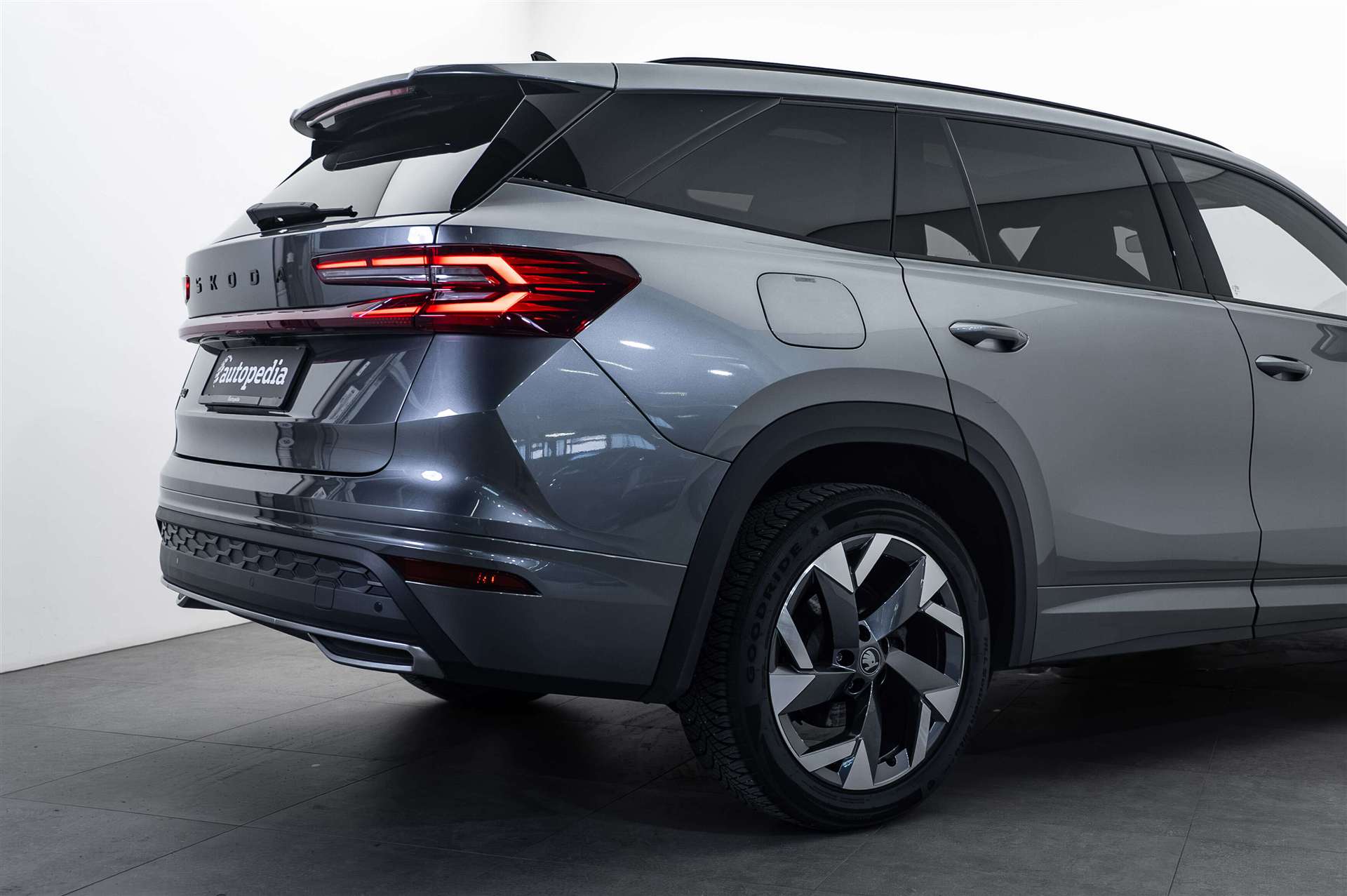 SKODA Kodiaq 2.0 TDI Sportline DSG-Automat-image-3