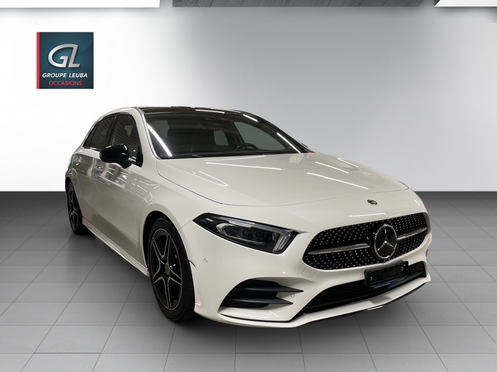 MERCEDES-BENZ A 220 AMG Line 4Matic-image-0
