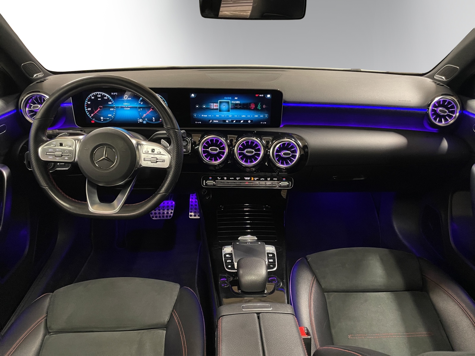 Image MERCEDES-BENZ A-220 A 220 AMG Line 4Matic