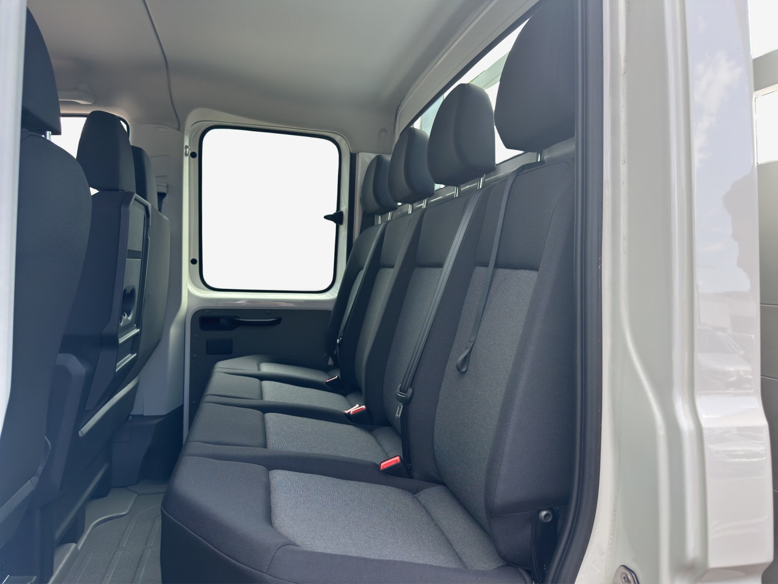 VW Crafter 35 2.0 TDI Kipp./Prits./Koffer+Heb. Champion L3-image-11