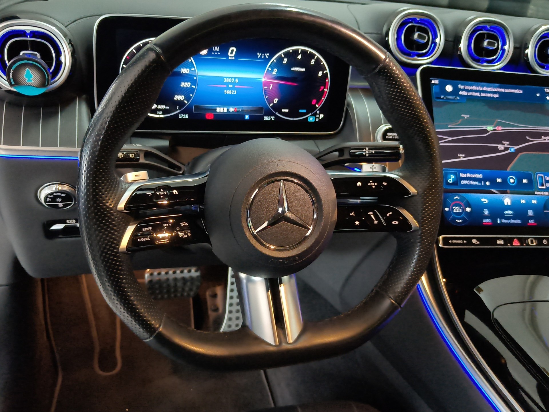 MERCEDES-BENZ GLC 300 4Matic AMG Line 9G-Tronic-image-8