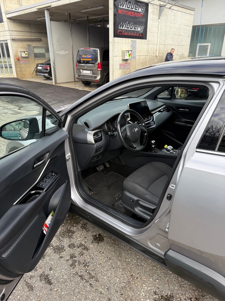 TOYOTA 1.8 VVTi HSD Trend-image-4