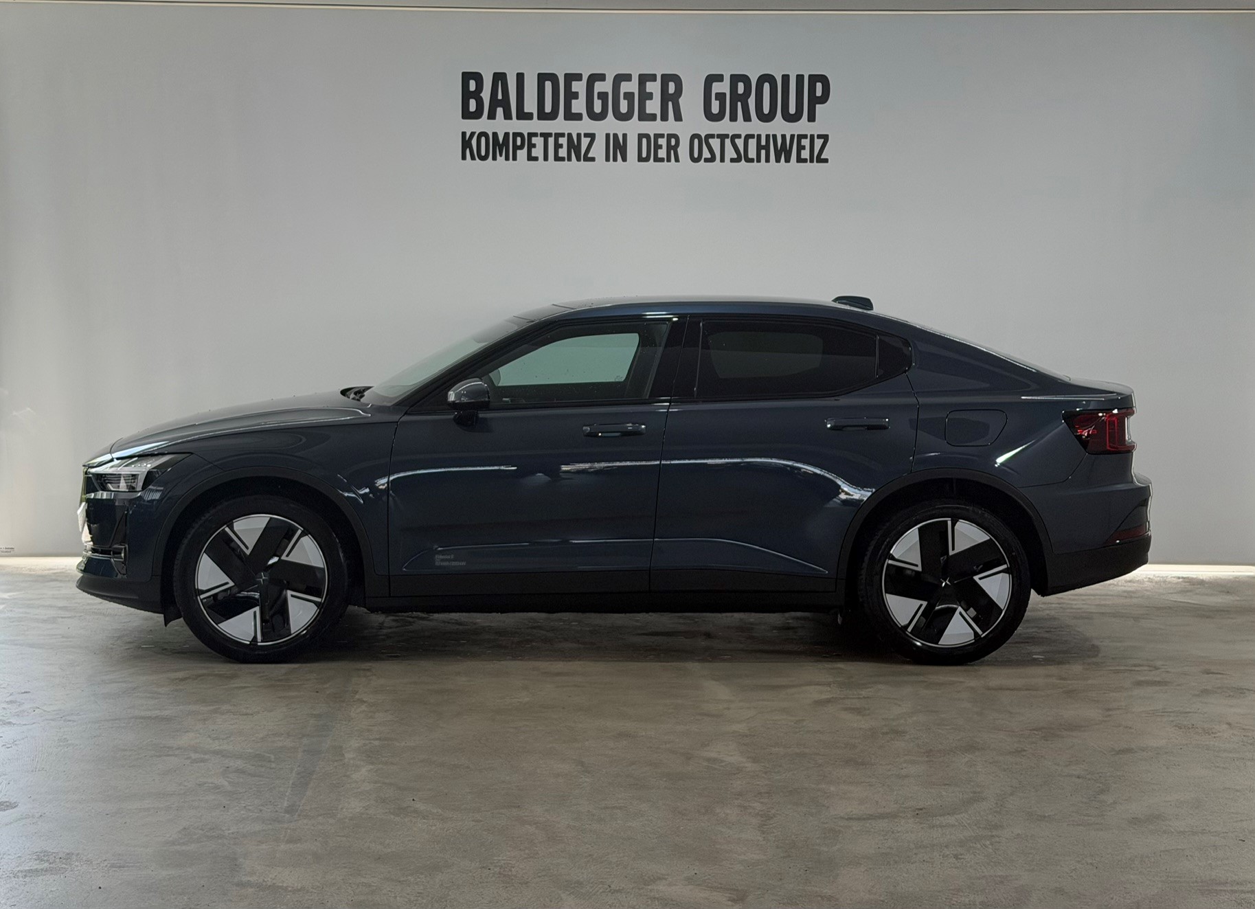 POLESTAR 2 Long Range Single Motor Prim-image-1