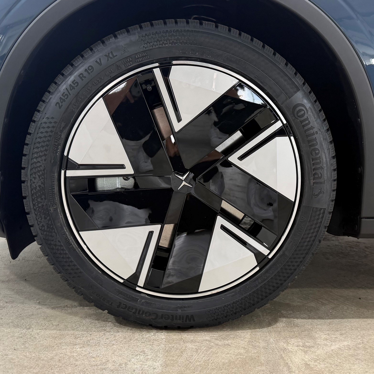 POLESTAR 2 Long Range Single Motor Prim-image-8