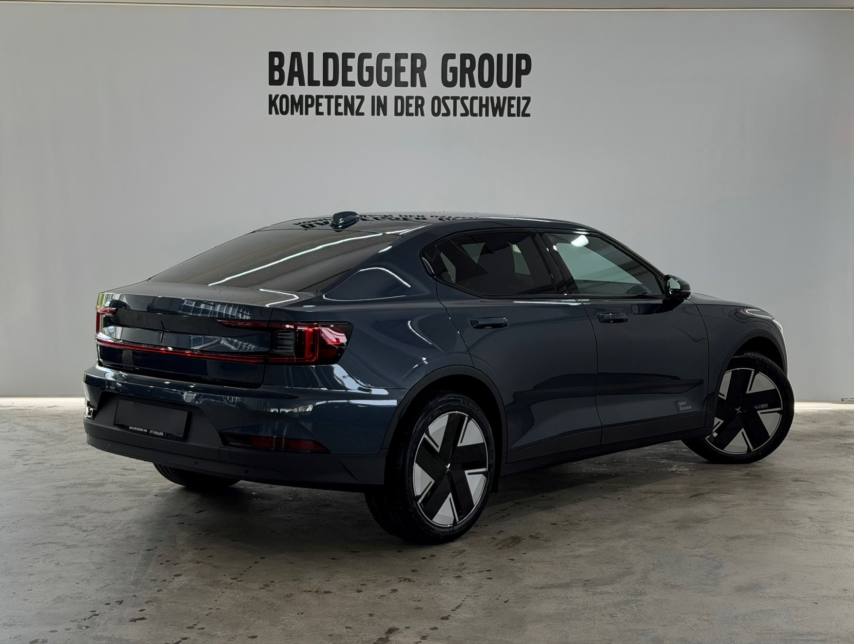 POLESTAR 2 Long Range Single Motor Prim-image-2