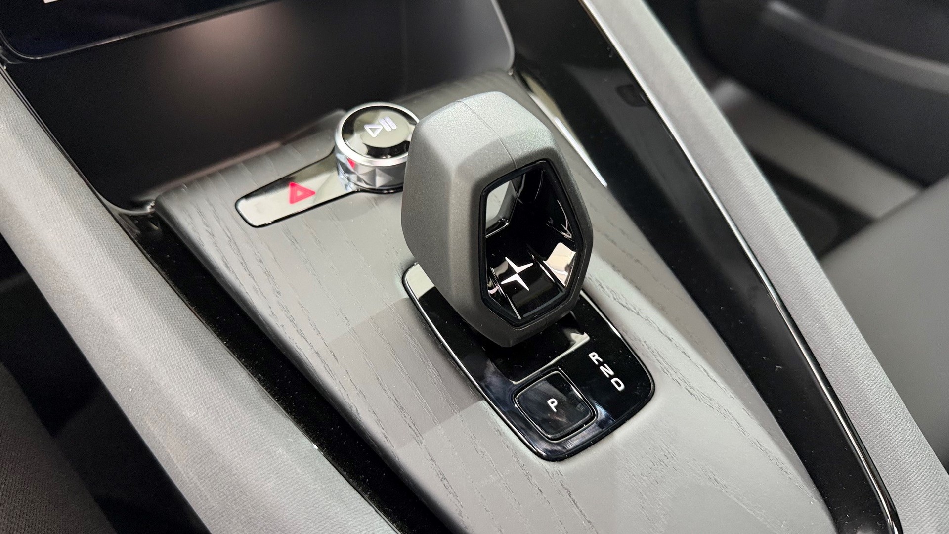 POLESTAR 2 Long Range Single Motor Prim-image-10