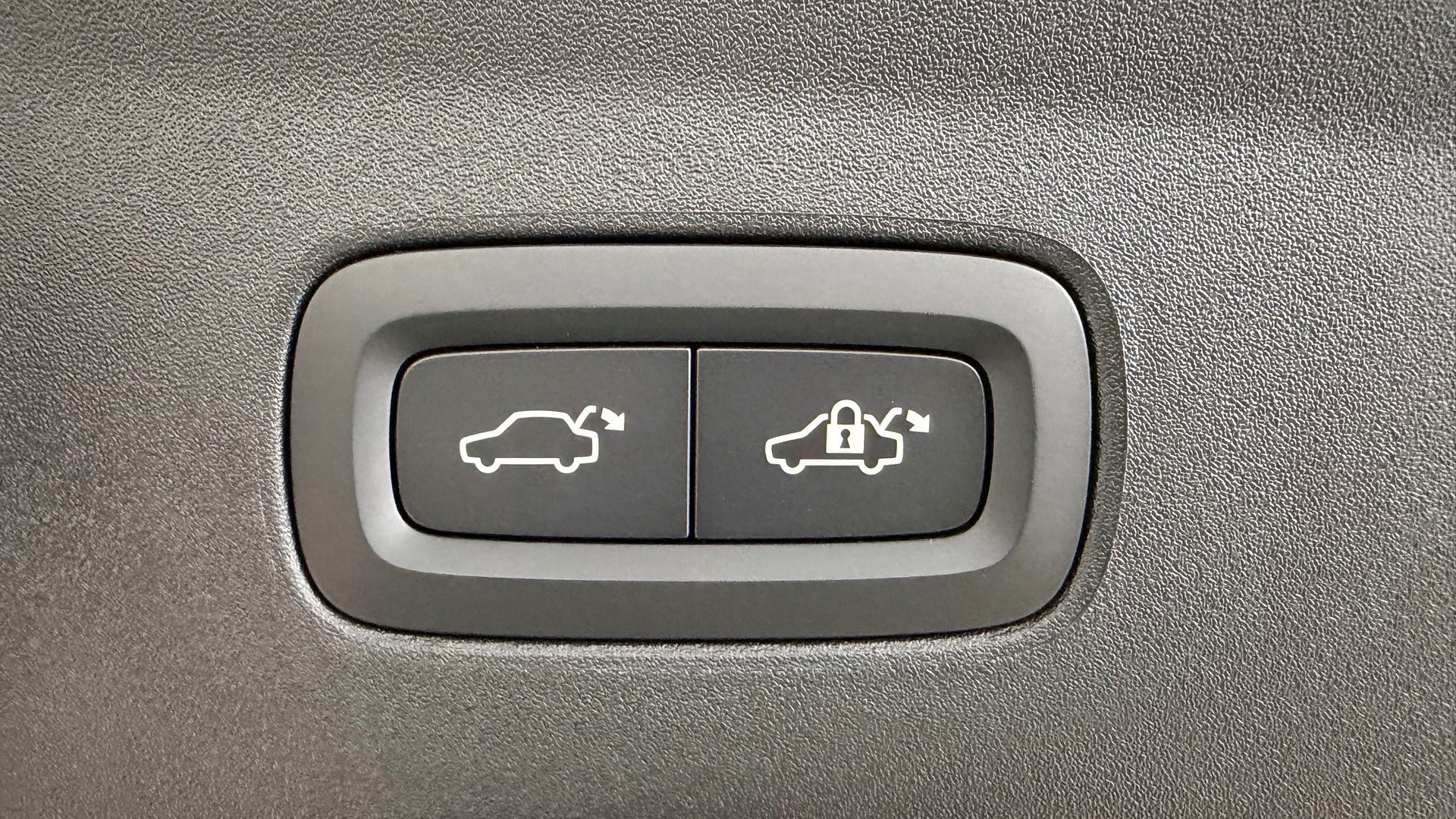 POLESTAR 2 Long Range Single Motor Prim-image-15