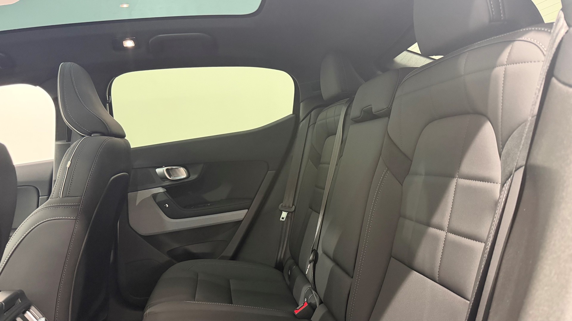 POLESTAR 2 Long Range Single Motor Prim-image-5
