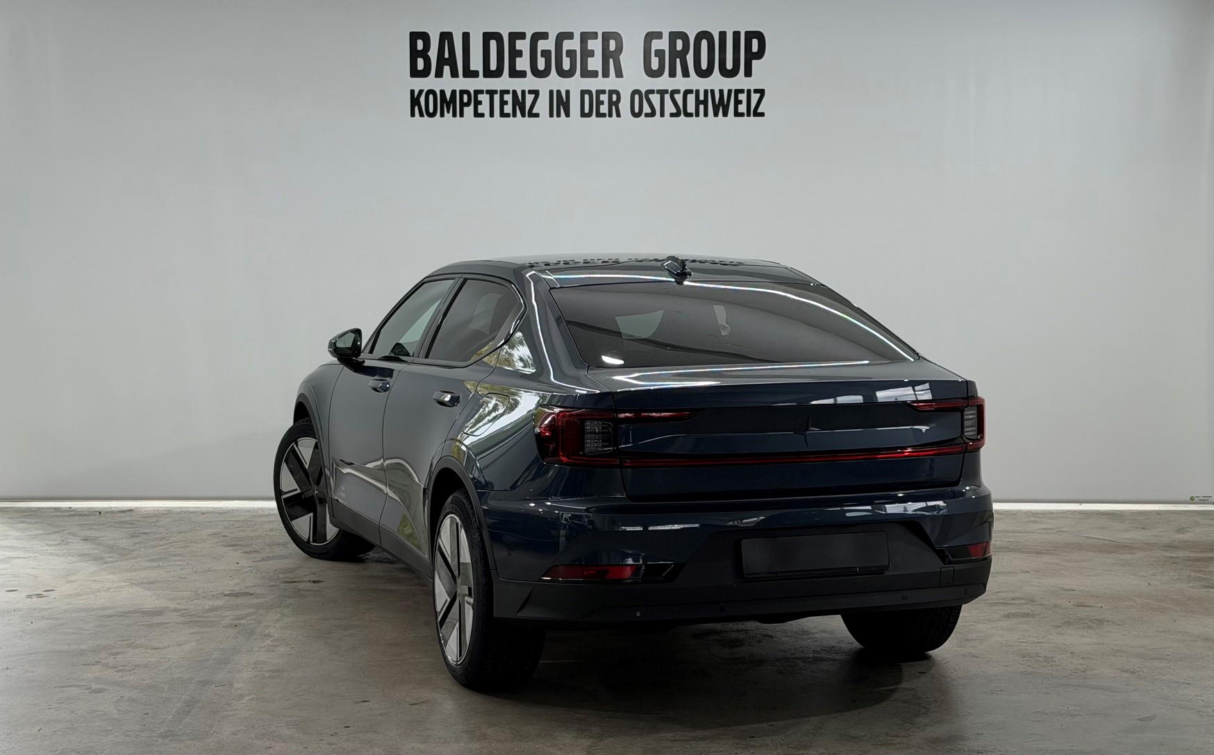 POLESTAR 2 Long Range Single Motor Prim-image-1
