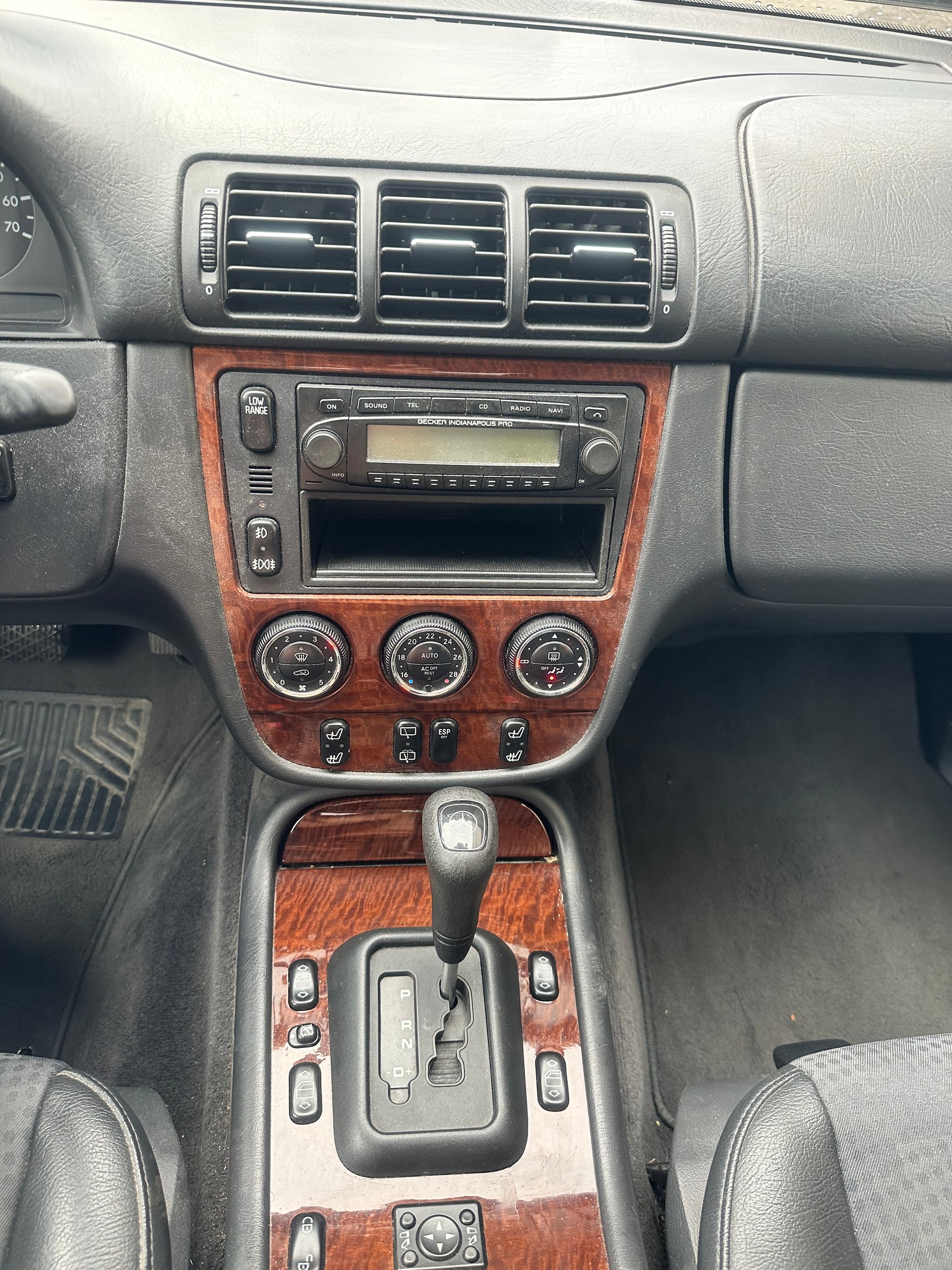 MERCEDES-BENZ ML 350 Automatic-image-11