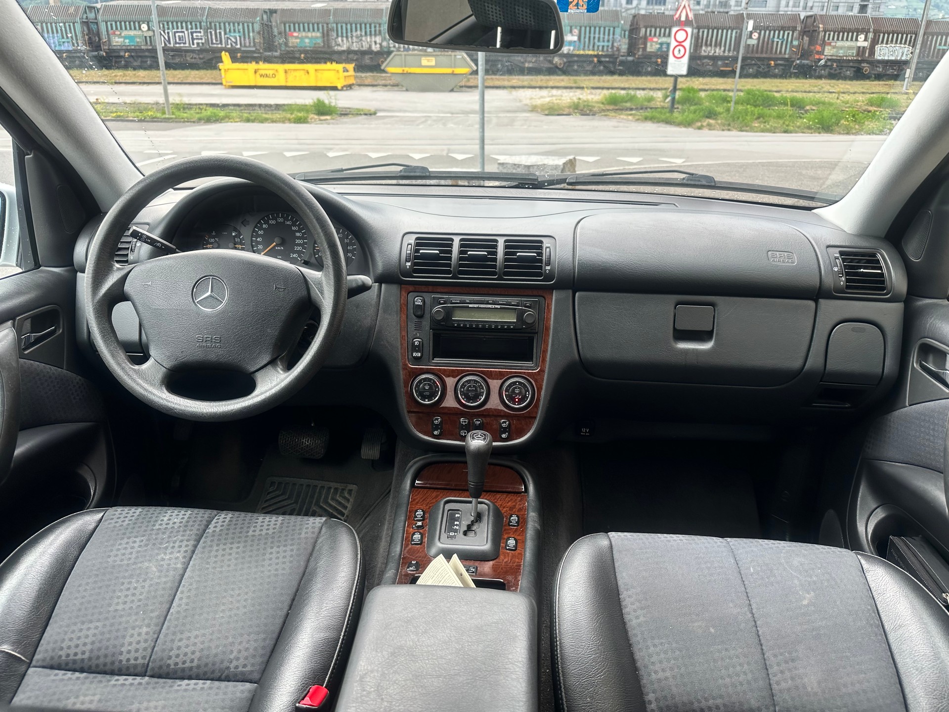 MERCEDES-BENZ ML 350 Automatic-image-10
